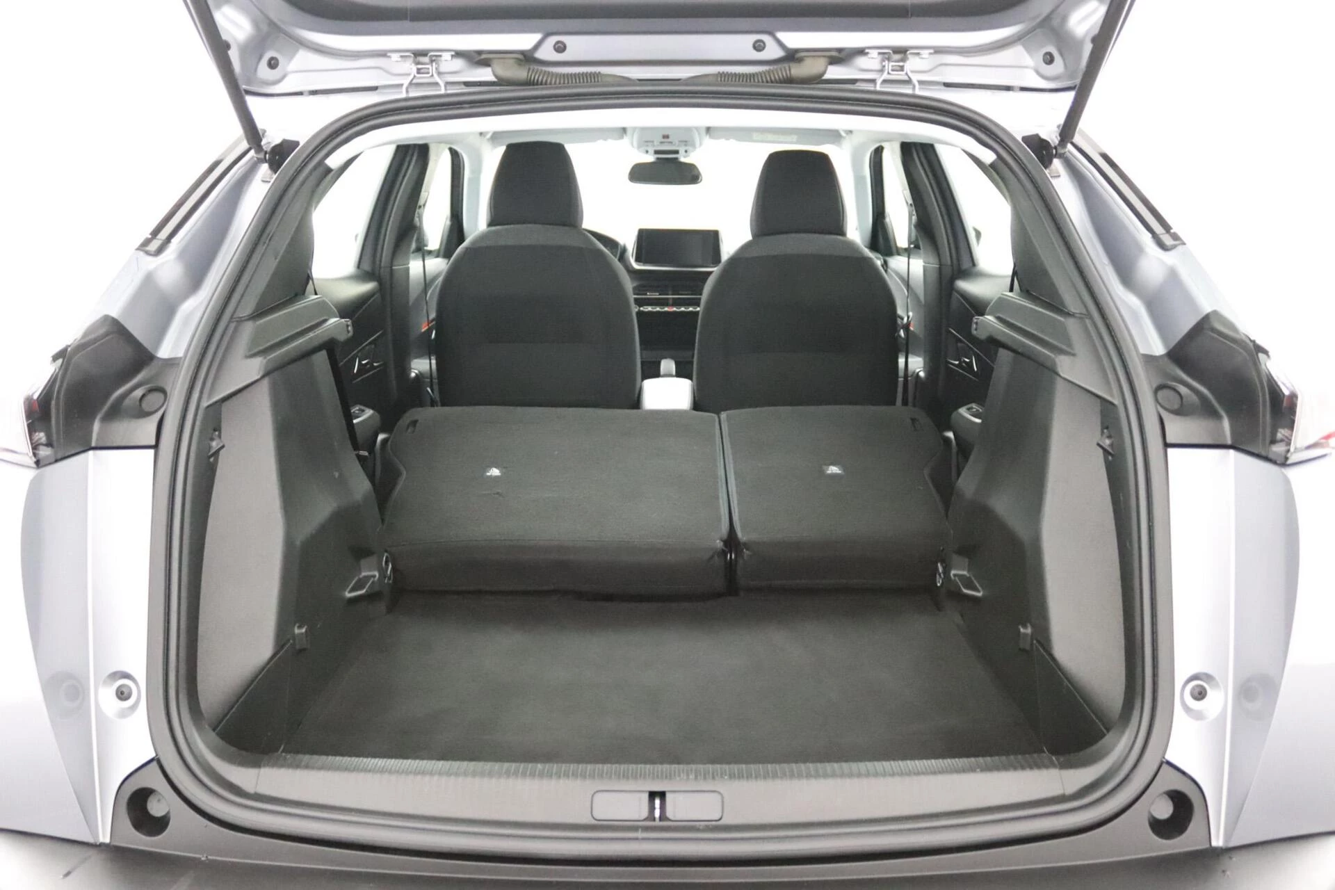 Hoofdafbeelding Peugeot e-2008