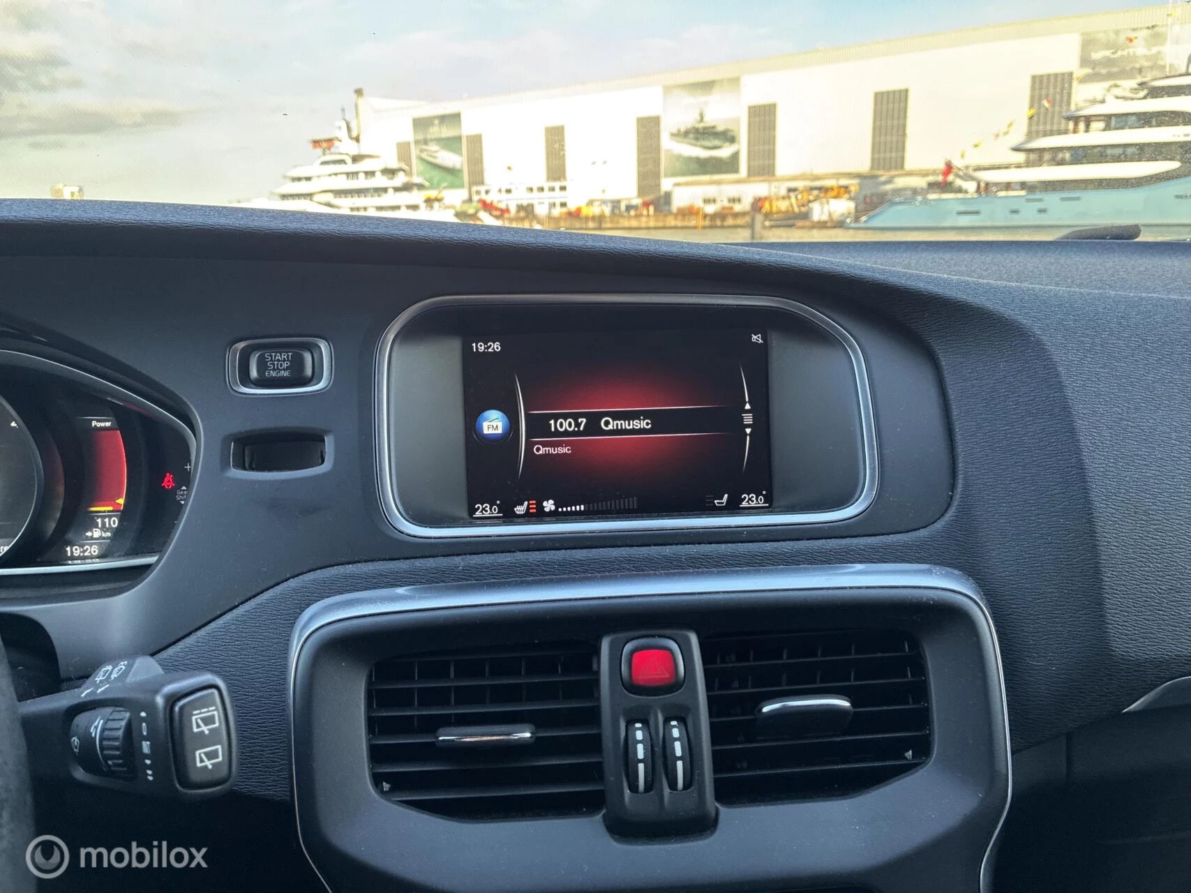 Hoofdafbeelding Volvo V40