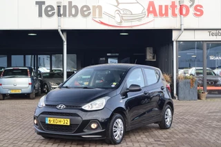 Hoofdafbeelding Hyundai i10 Hyundai i10 1.0i i-Motion Climate control, Radio cd speler