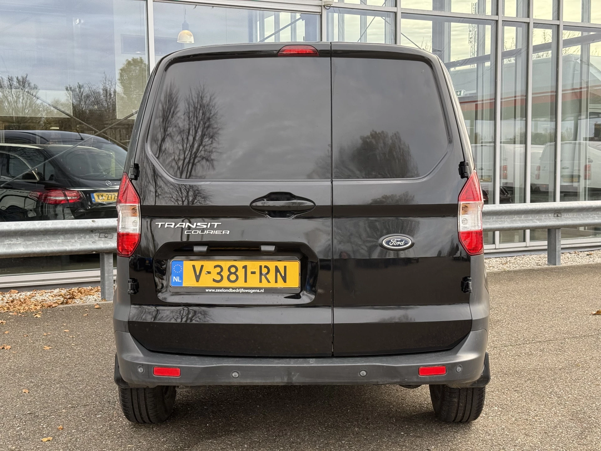 Hoofdafbeelding Ford Transit Courier