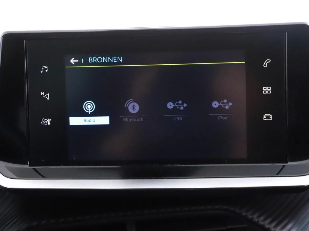 Hoofdafbeelding Peugeot e-2008