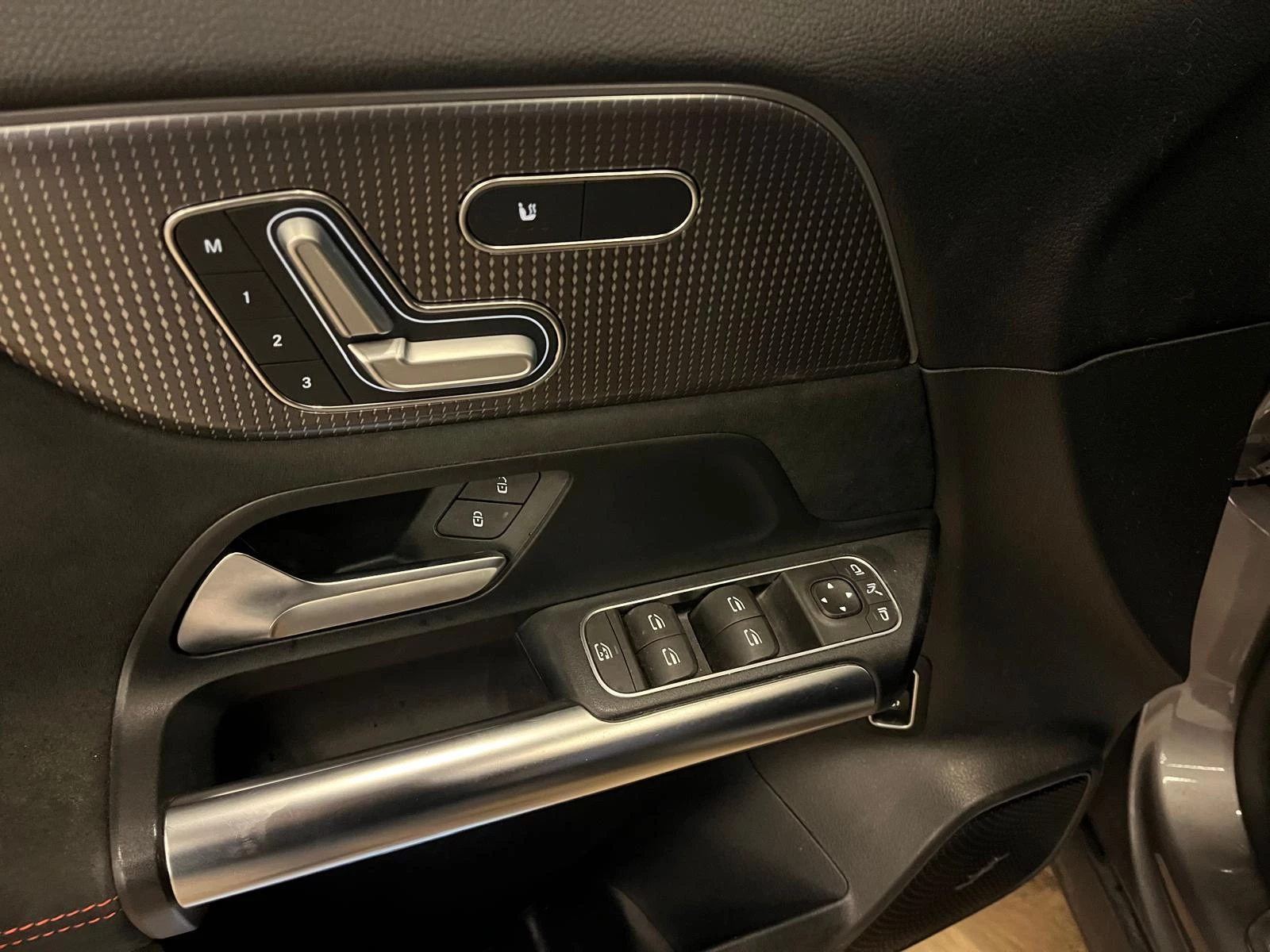 Hoofdafbeelding Mercedes-Benz EQA