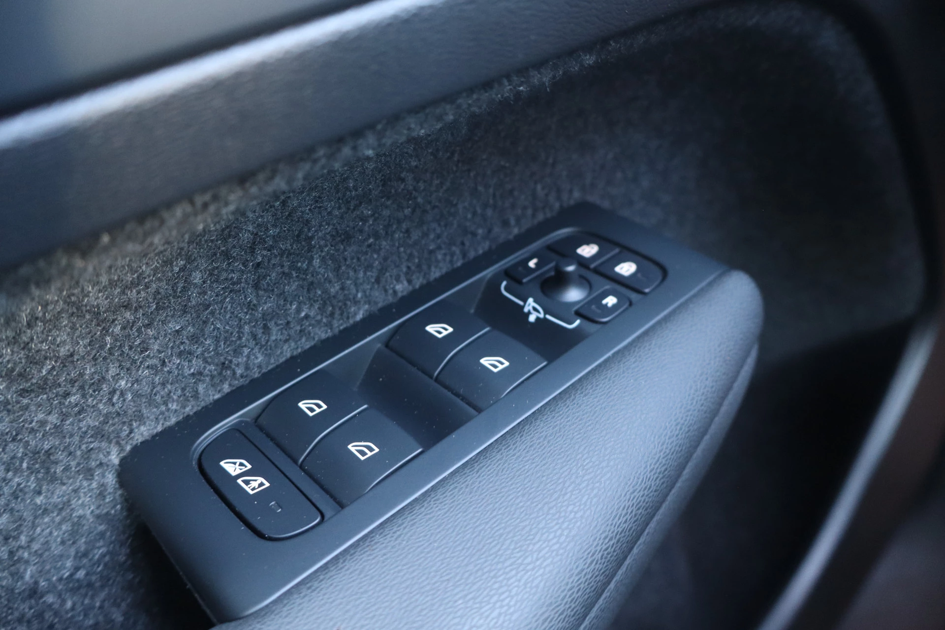 Hoofdafbeelding Volvo C40