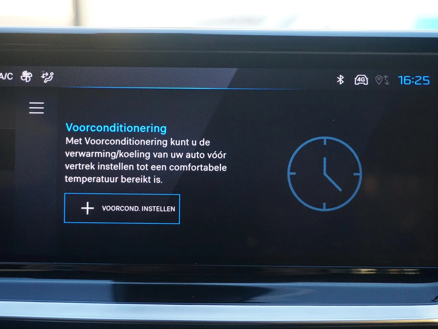 Hoofdafbeelding Peugeot e-208