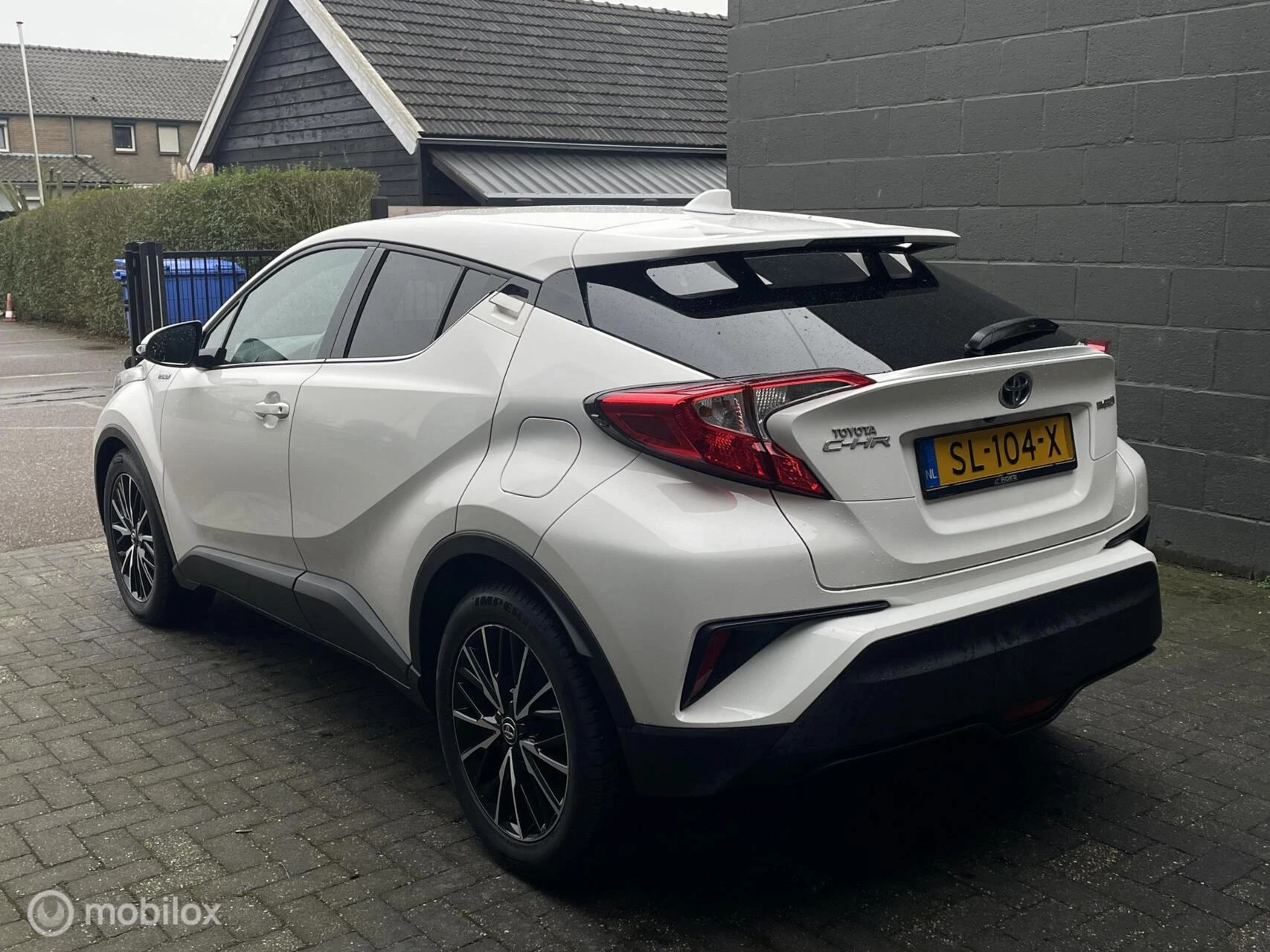 Hoofdafbeelding Toyota C-HR