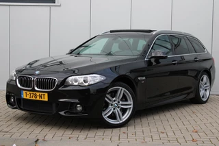 Hoofdafbeelding BMW 5 Serie BMW 5-serie Touring 528xi M-Pakket I PANO I LED I ALCANTARA I CLIMA I NAVI I 19INCH I