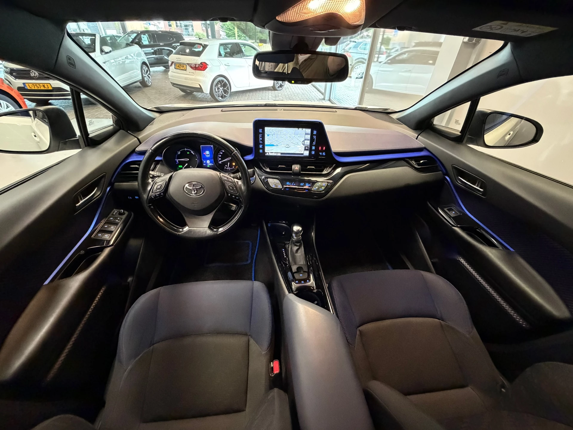 Hoofdafbeelding Toyota C-HR