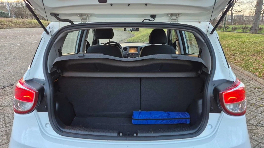 Hoofdafbeelding Hyundai i10