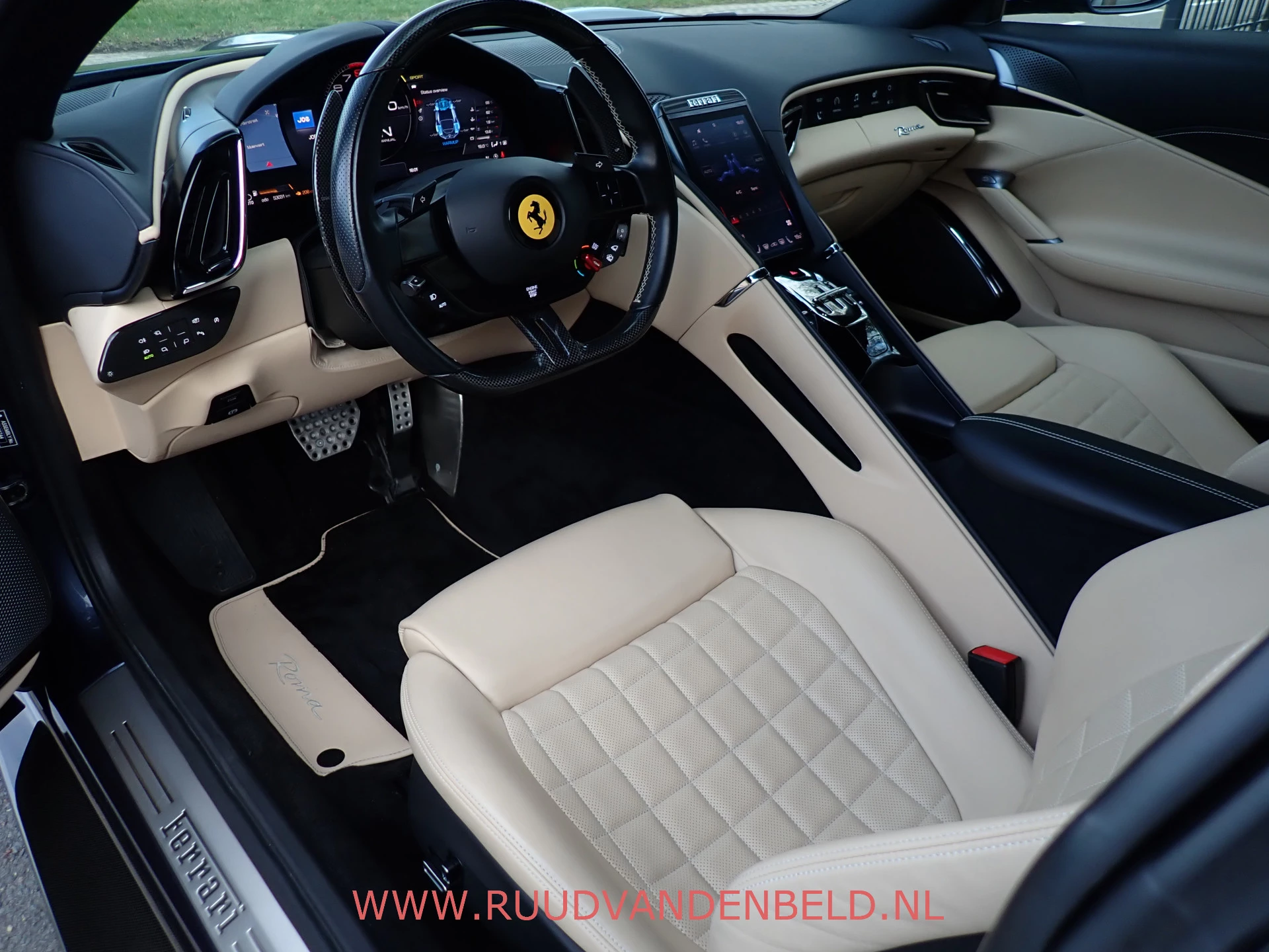 Hoofdafbeelding Ferrari Roma