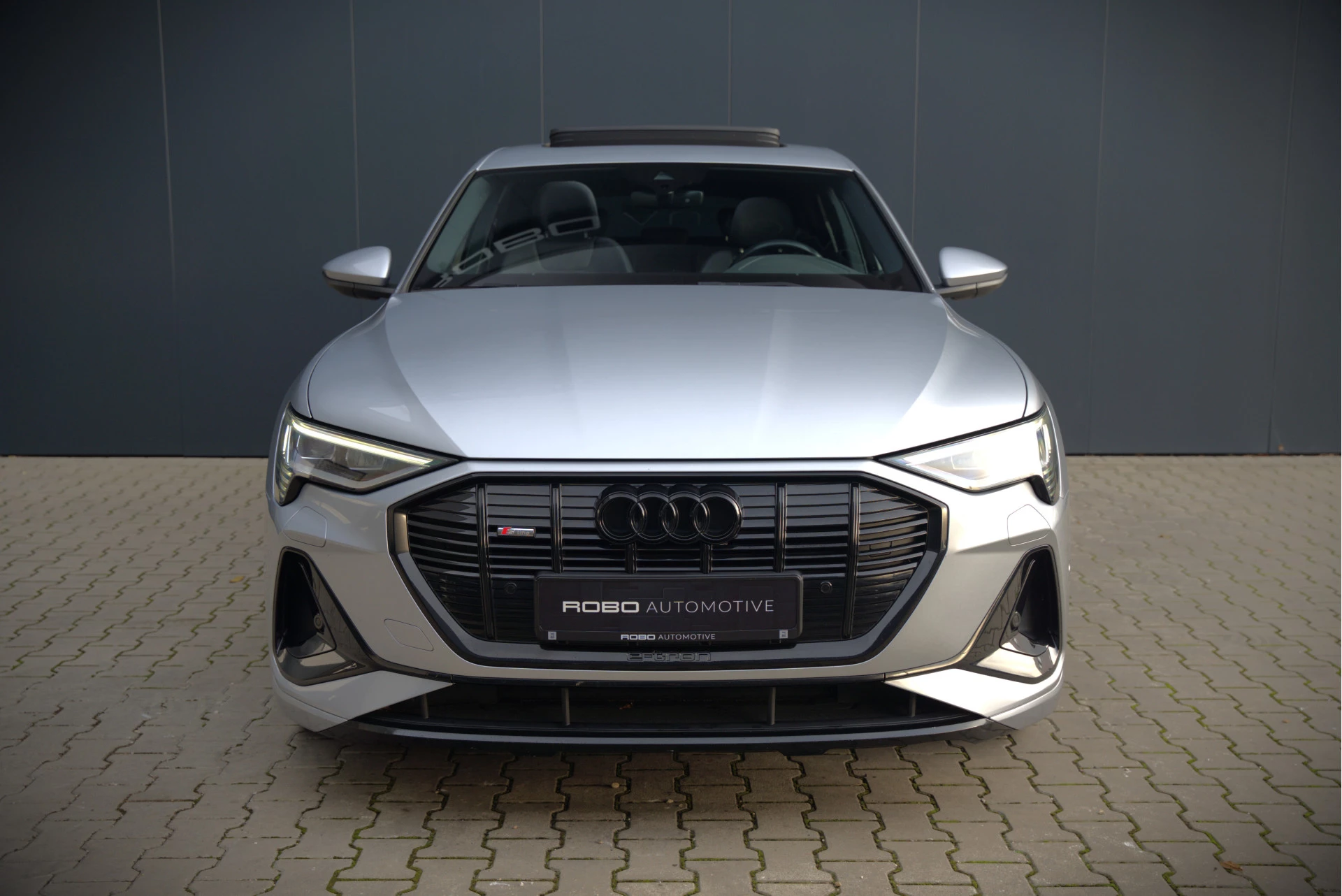 Hoofdafbeelding Audi e-tron