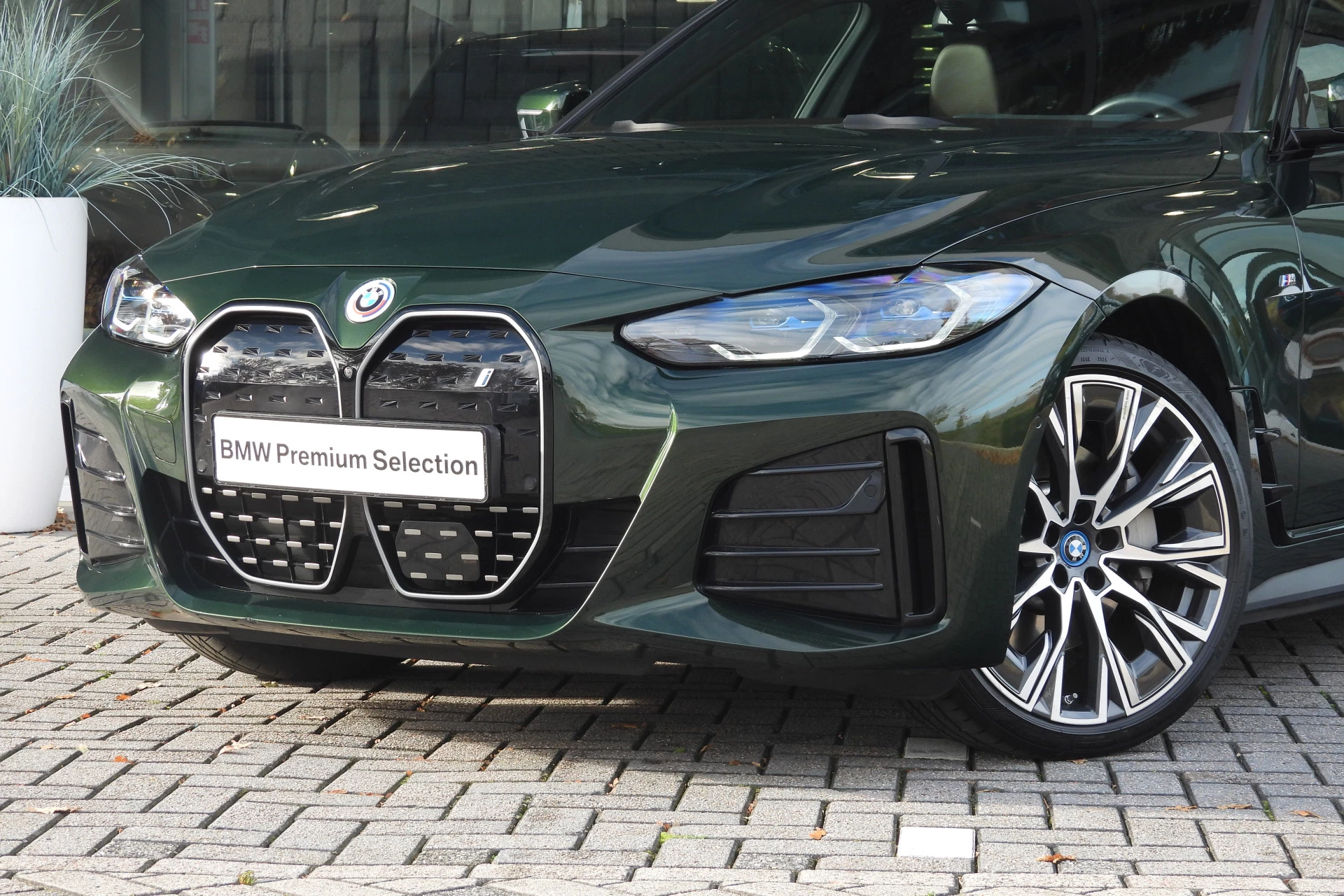 Hoofdafbeelding BMW i4