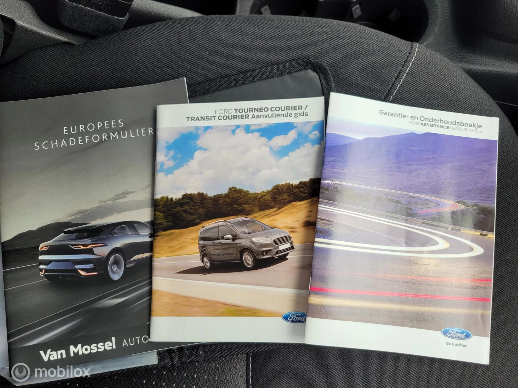 Hoofdafbeelding Ford Transit Courier