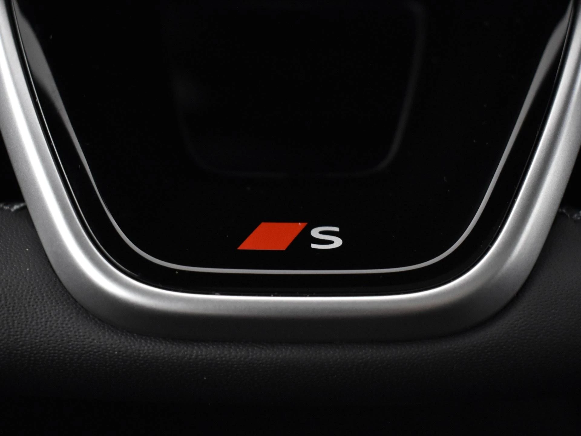 Hoofdafbeelding Audi A6 Avant e-tron
