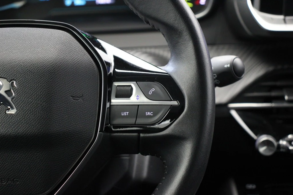 Hoofdafbeelding Peugeot e-208