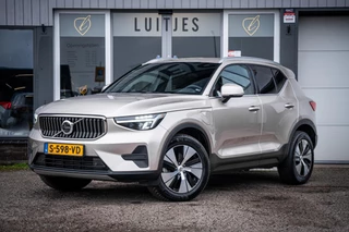Volvo XC40 1.5 T4 Plug-In hybrid Plus Bright I NL-auto I Harman/Kardon I Trekhaak I Stoelmemory I Dealer-onderhouden I Elek.A-klep