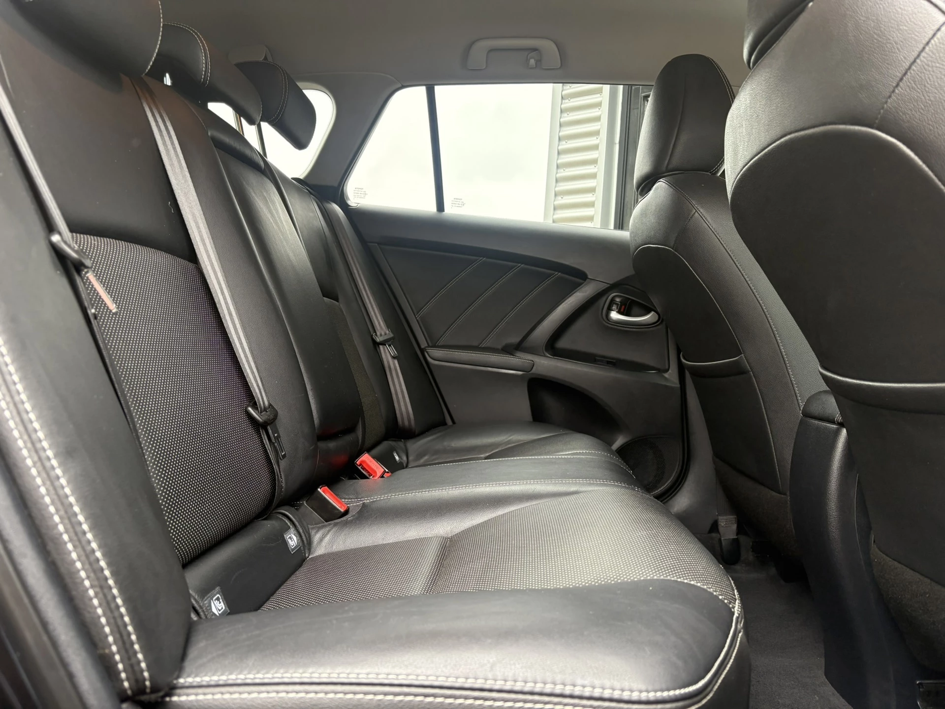 Hoofdafbeelding Toyota Avensis