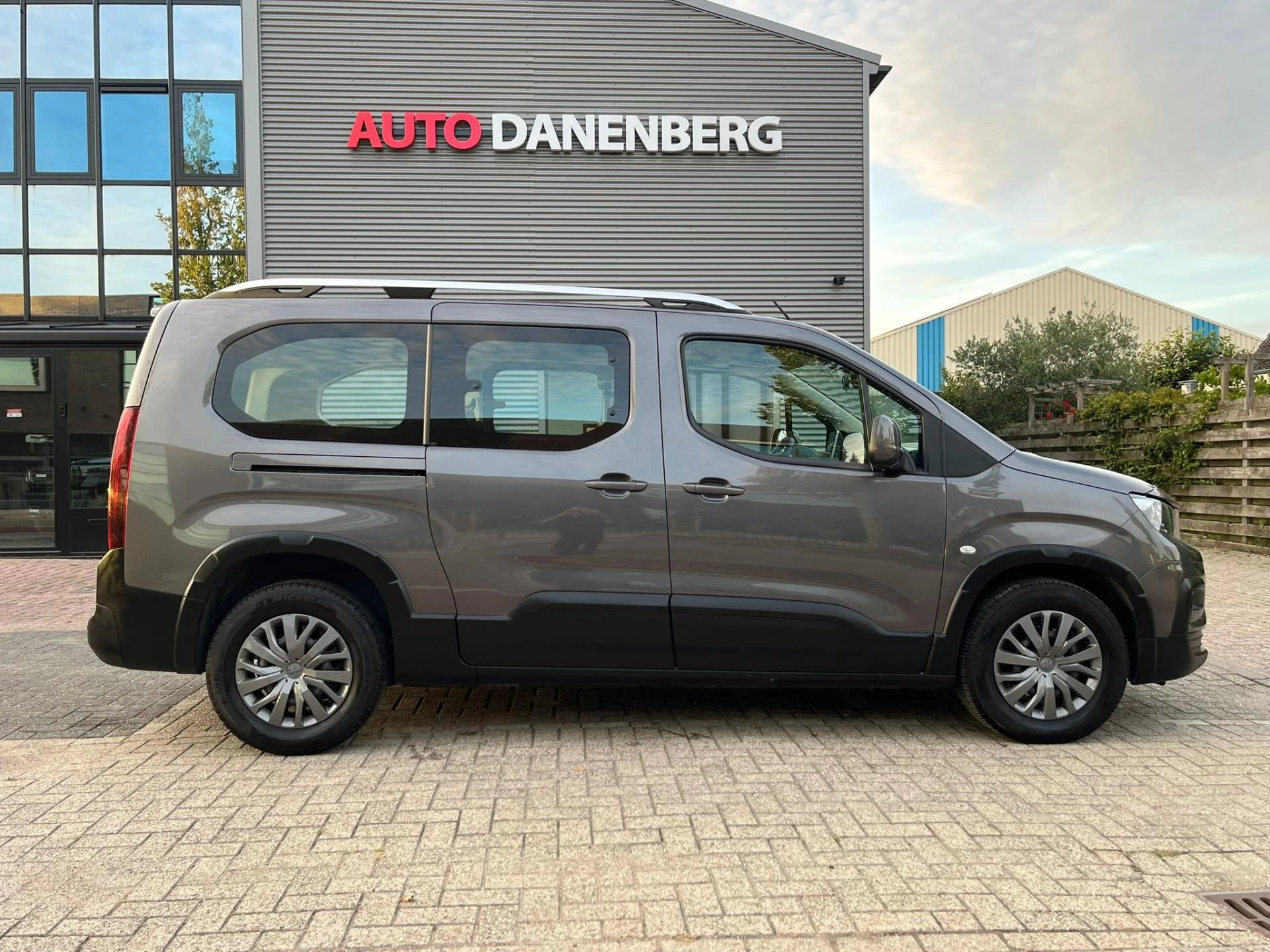 Hoofdafbeelding Peugeot Rifter