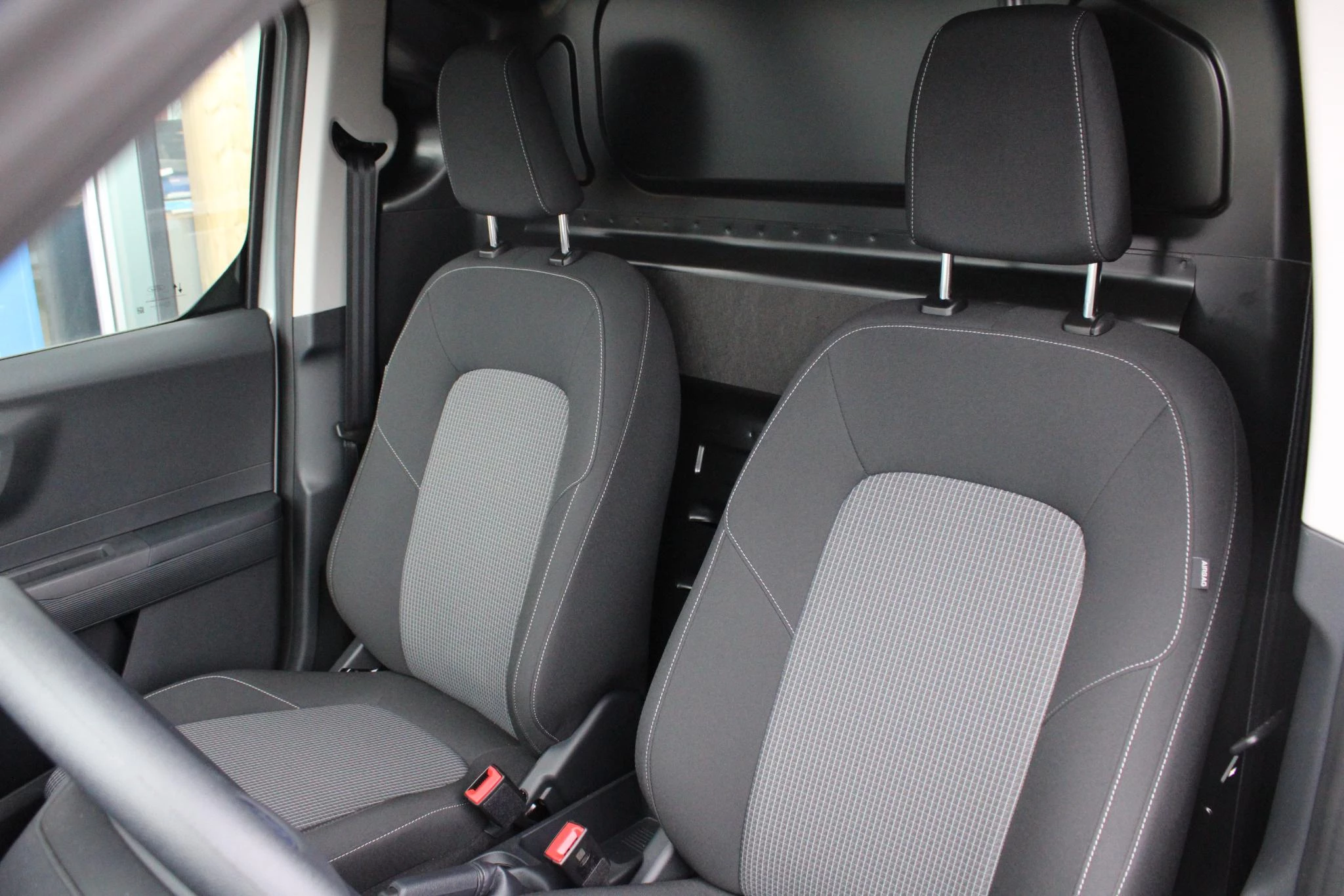 Hoofdafbeelding Ford Transit Courier