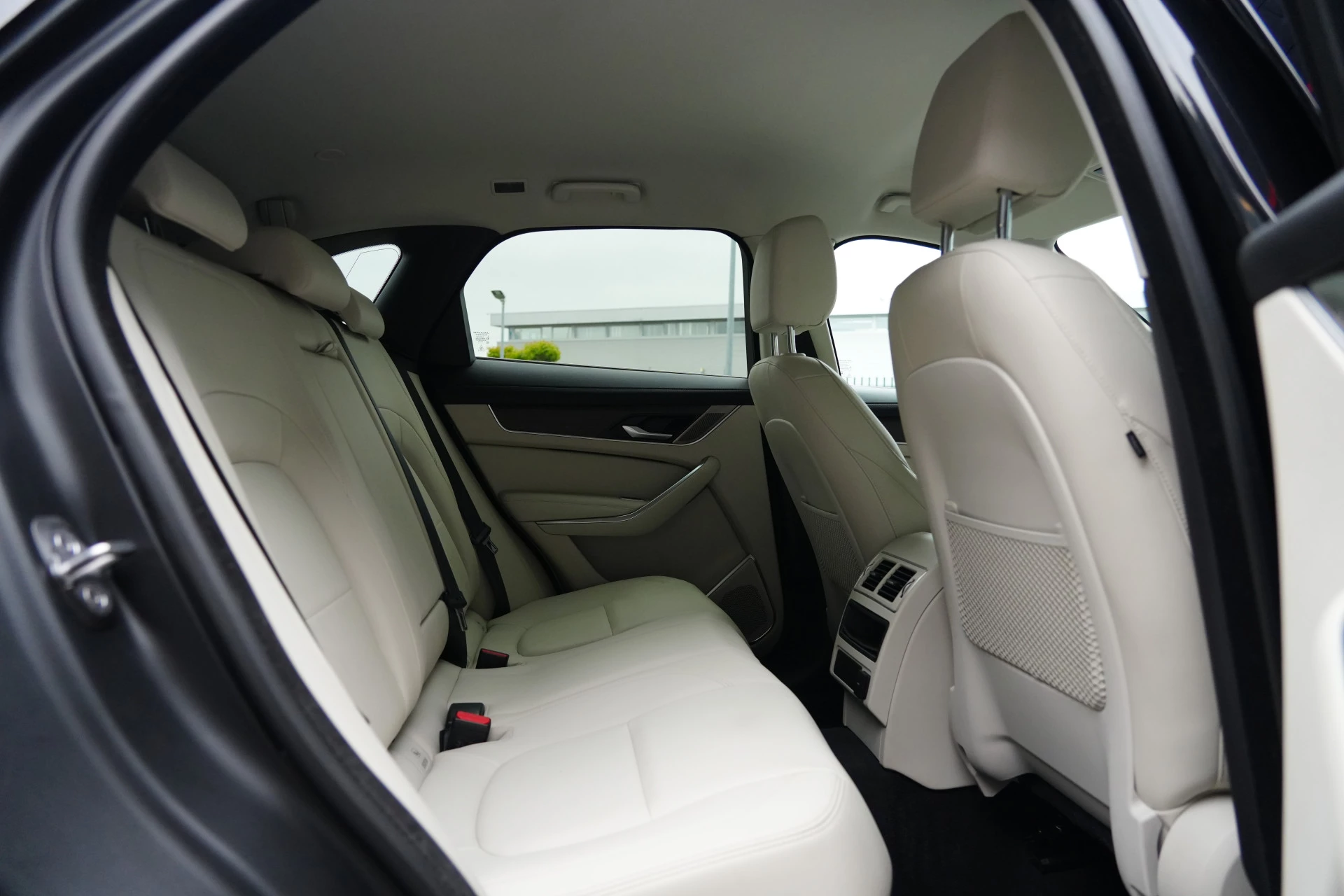 Hoofdafbeelding Jaguar F-PACE