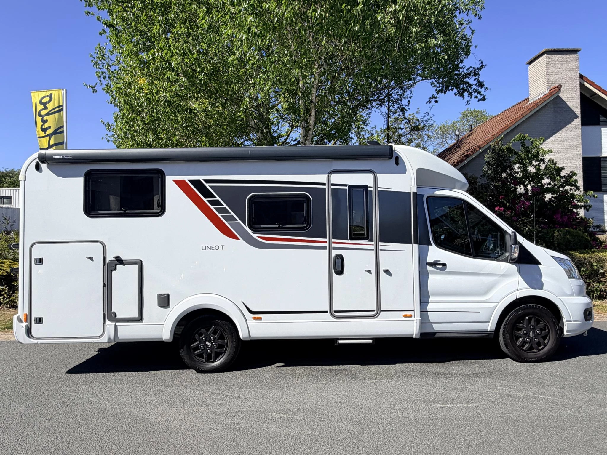 Hoofdafbeelding Bürstner Bt6914 Ford 155PK Camper•Automaat•TV