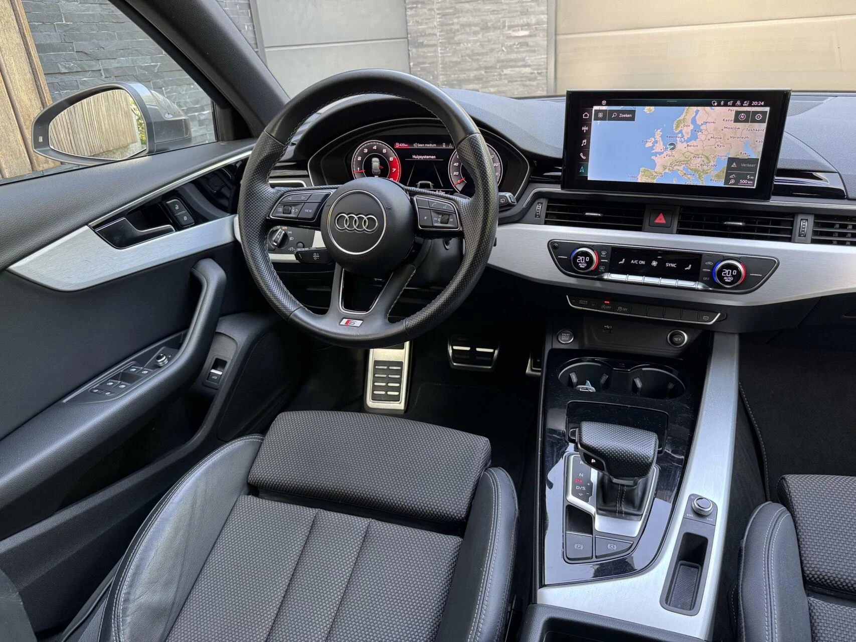 Hoofdafbeelding Audi A4