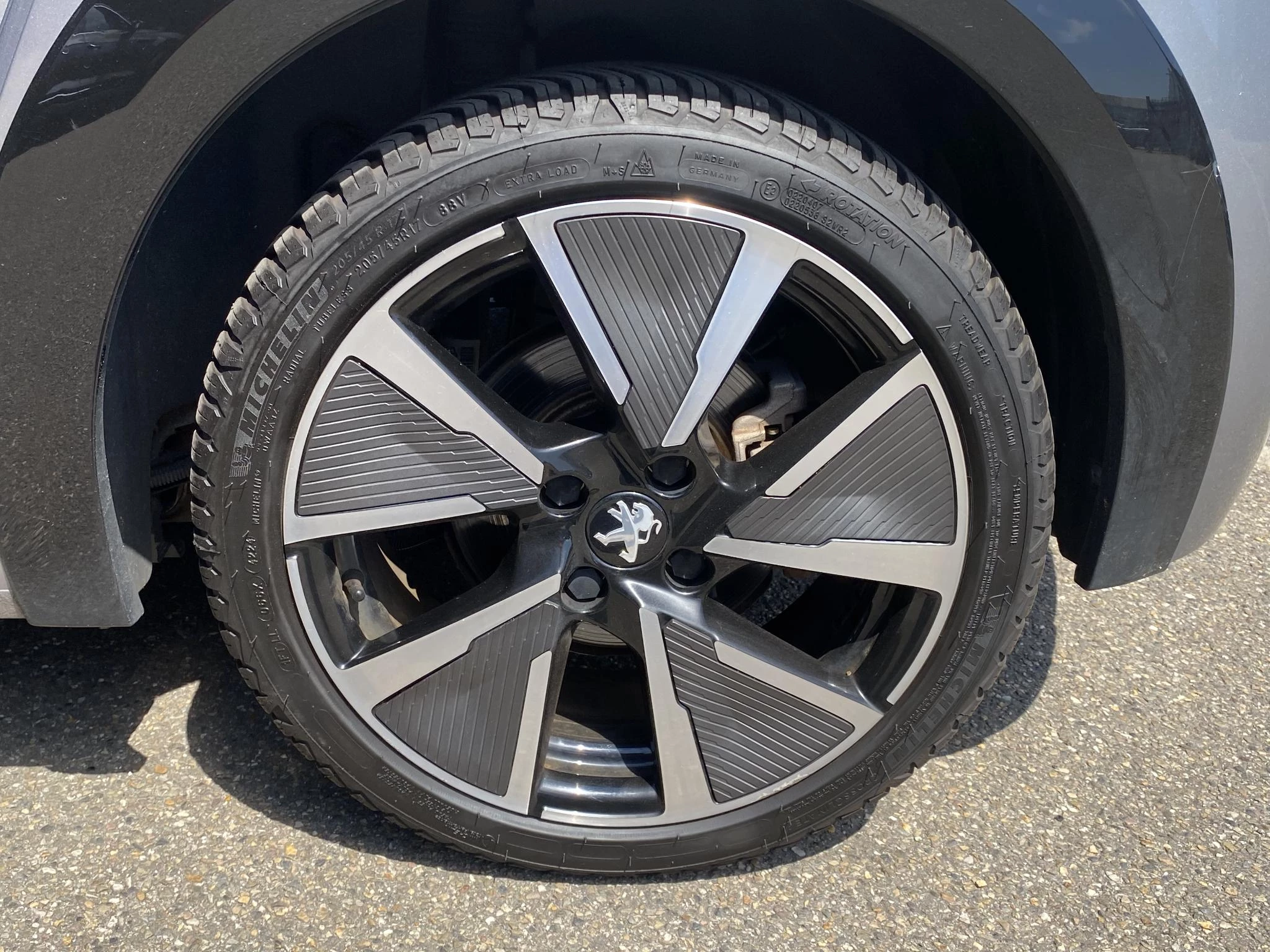 Hoofdafbeelding Peugeot e-208