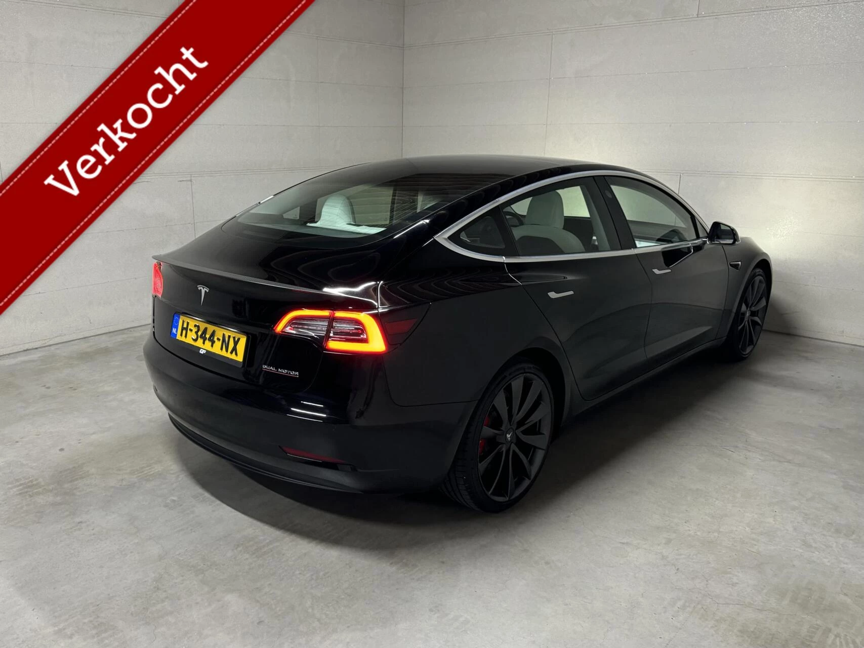 Hoofdafbeelding Tesla Model 3
