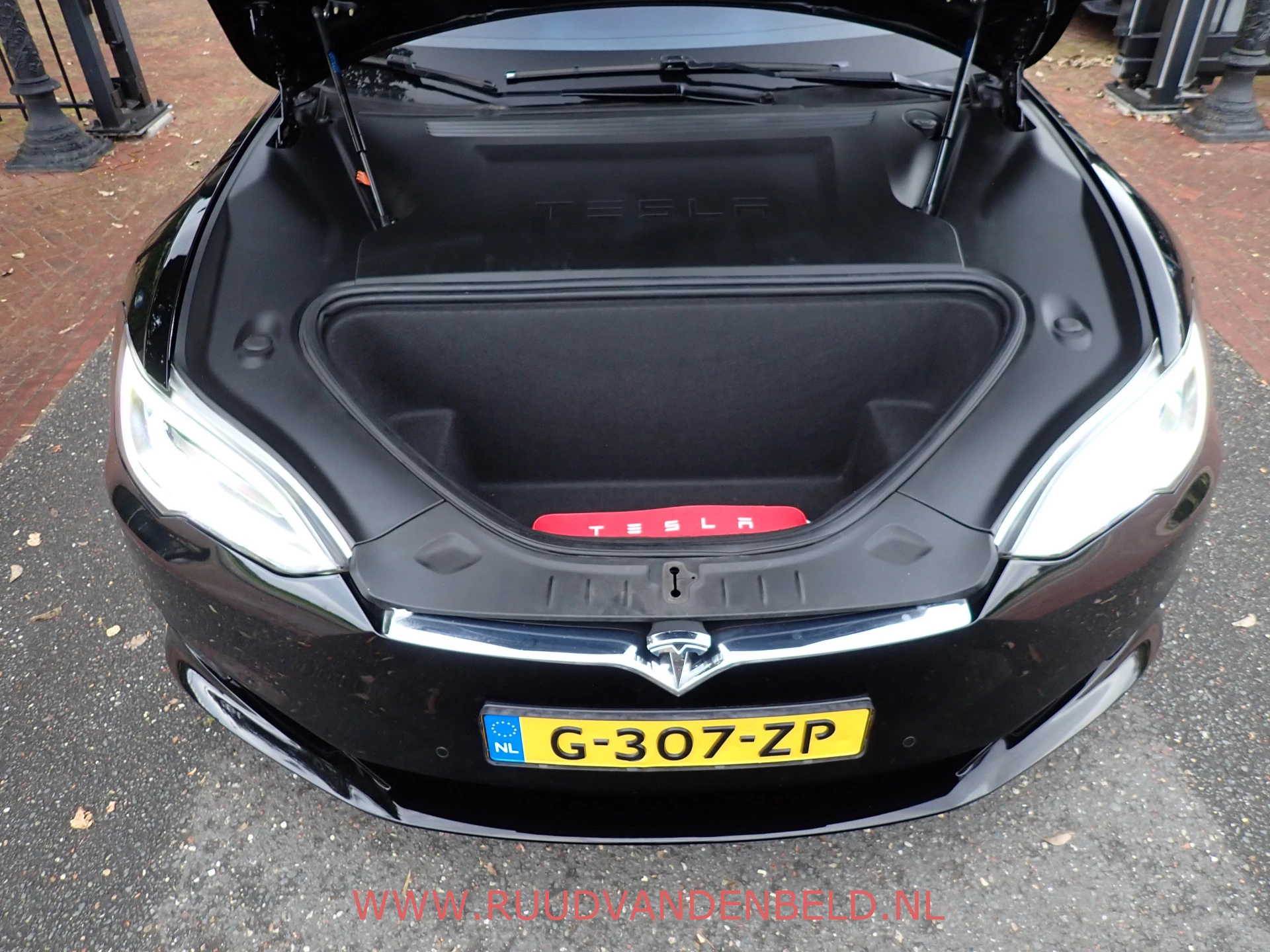 Hoofdafbeelding Tesla Model S