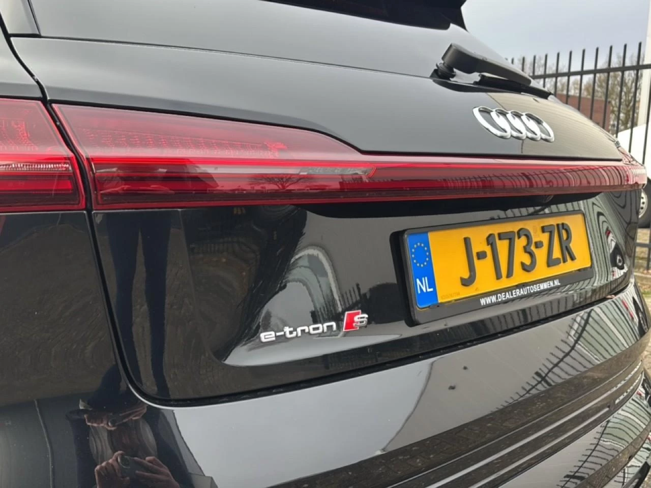 Hoofdafbeelding Audi e-tron