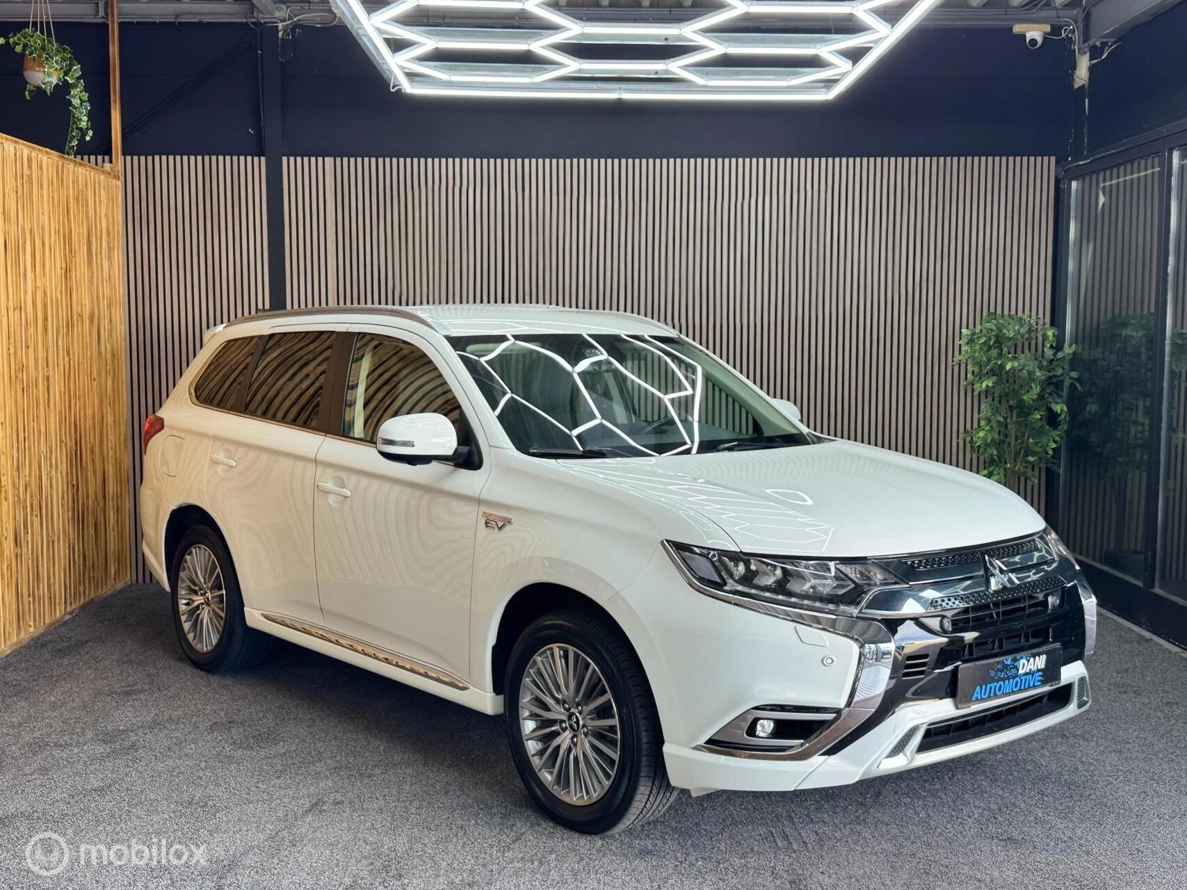 Hoofdafbeelding Mitsubishi Outlander