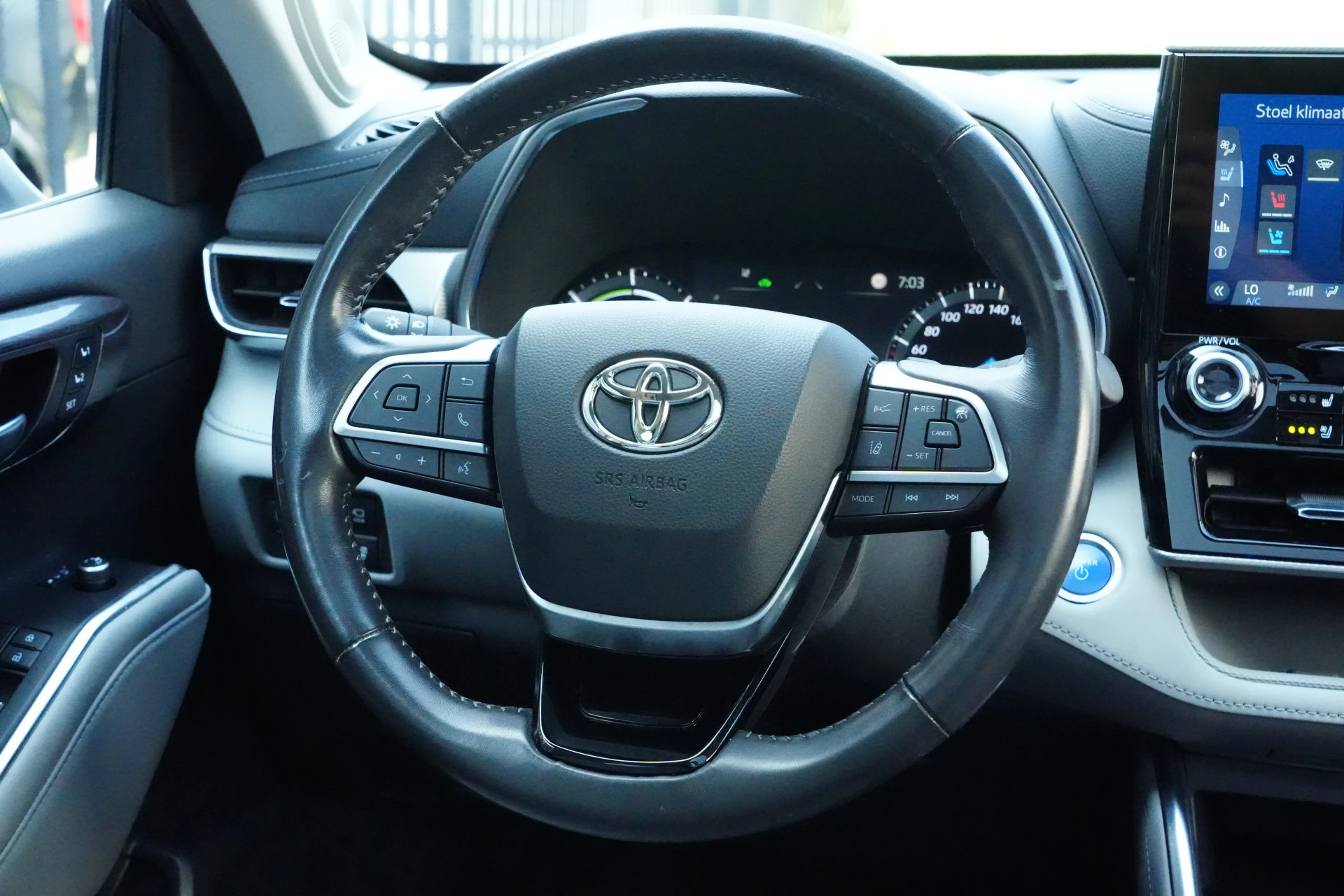 Hoofdafbeelding Toyota Highlander