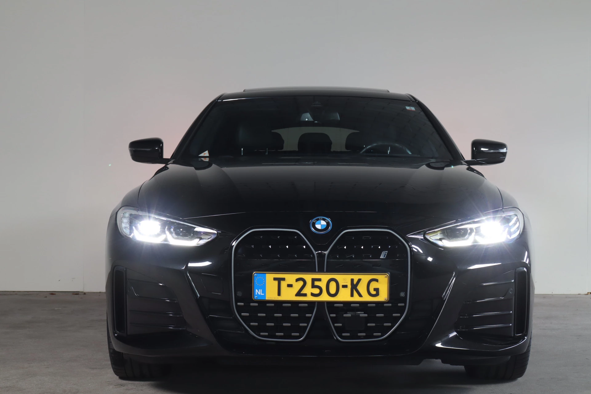 Hoofdafbeelding BMW i4