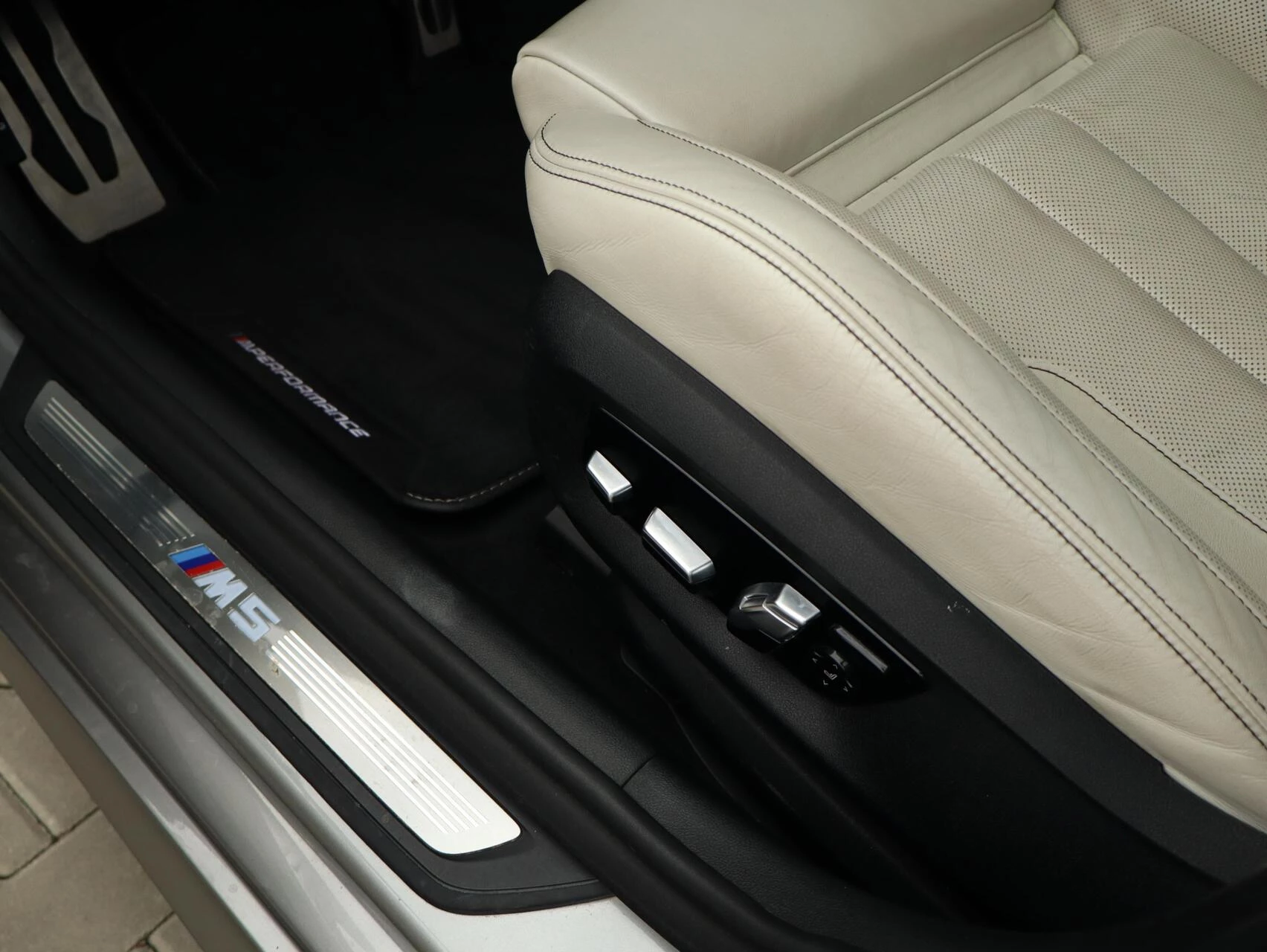 Hoofdafbeelding BMW M5