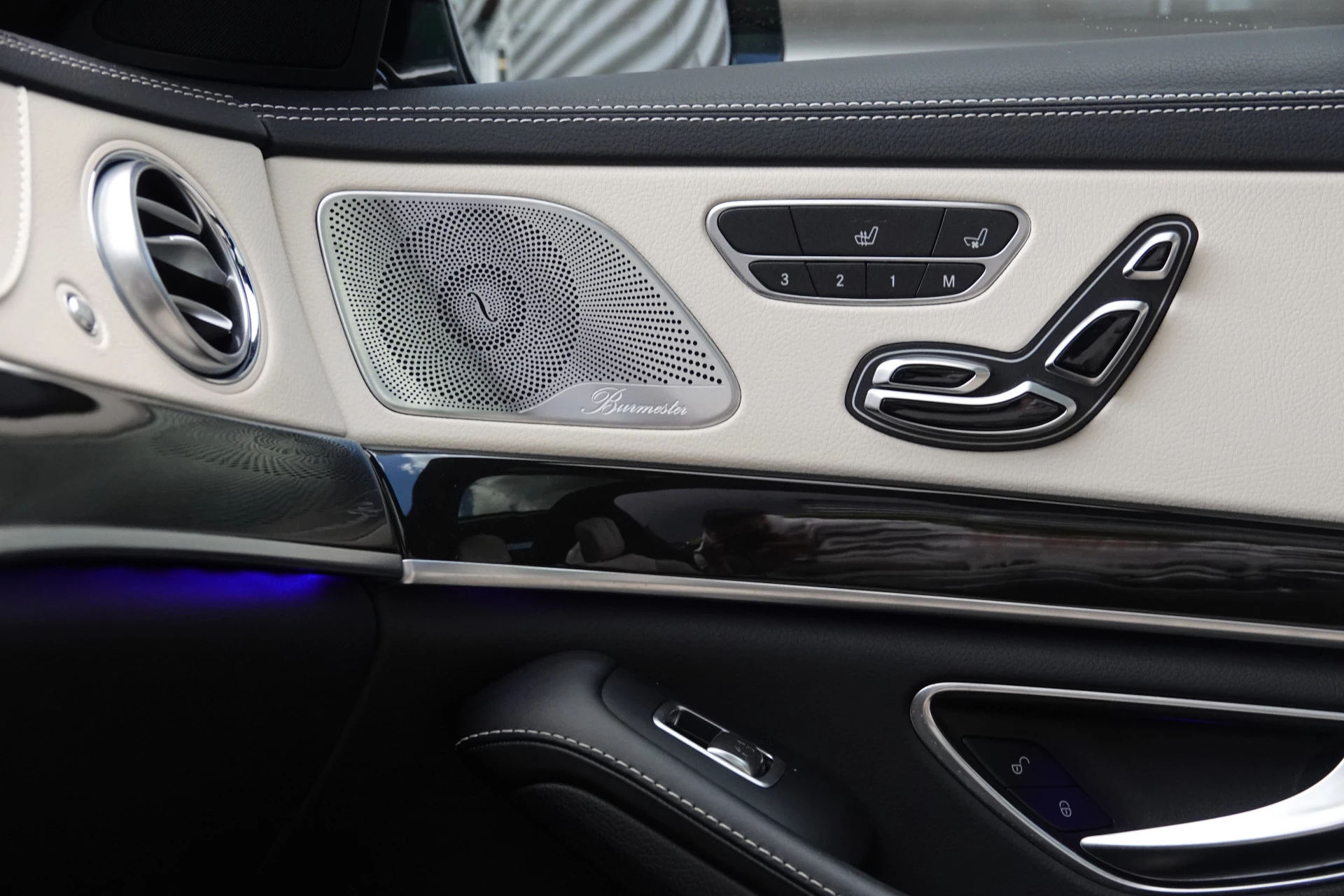 Hoofdafbeelding Mercedes-Benz S-Klasse