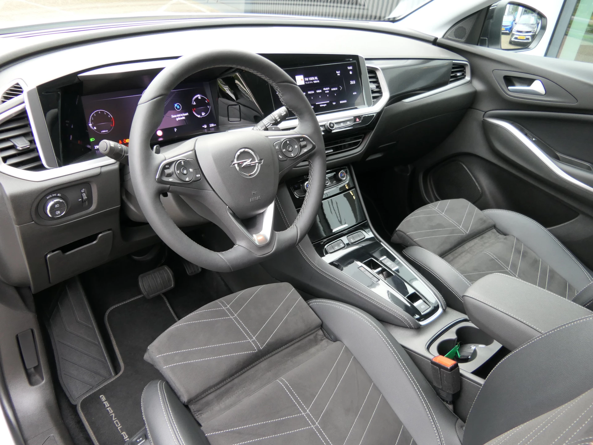 Hoofdafbeelding Opel Grandland