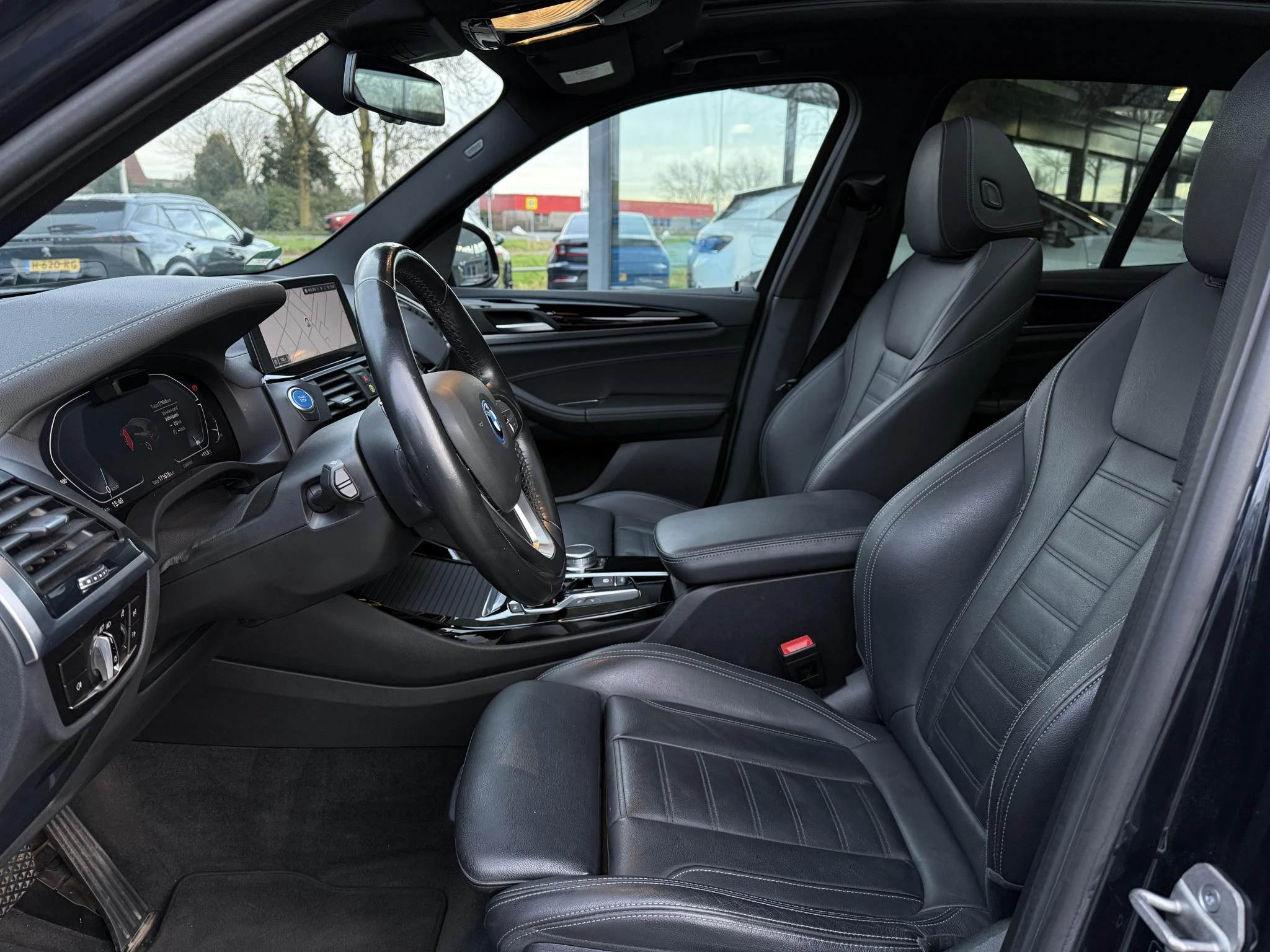 Hoofdafbeelding BMW iX3