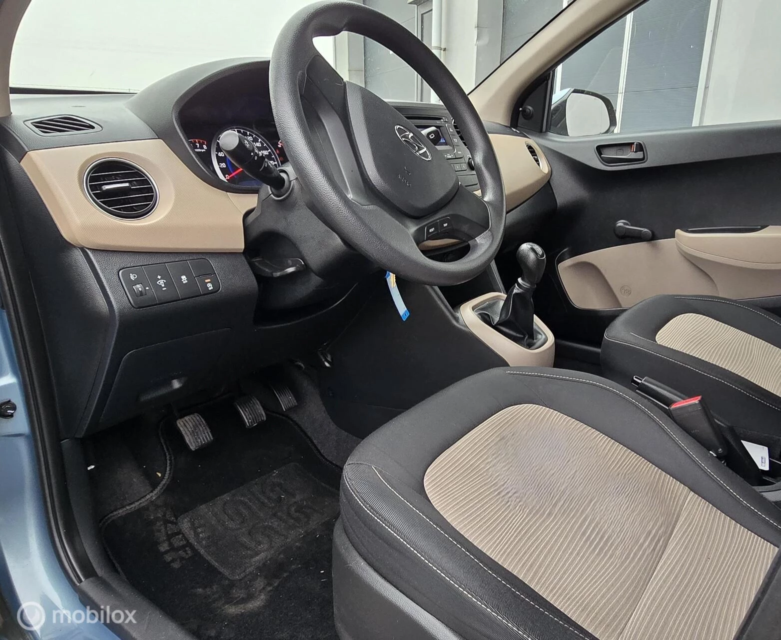 Hoofdafbeelding Hyundai i10