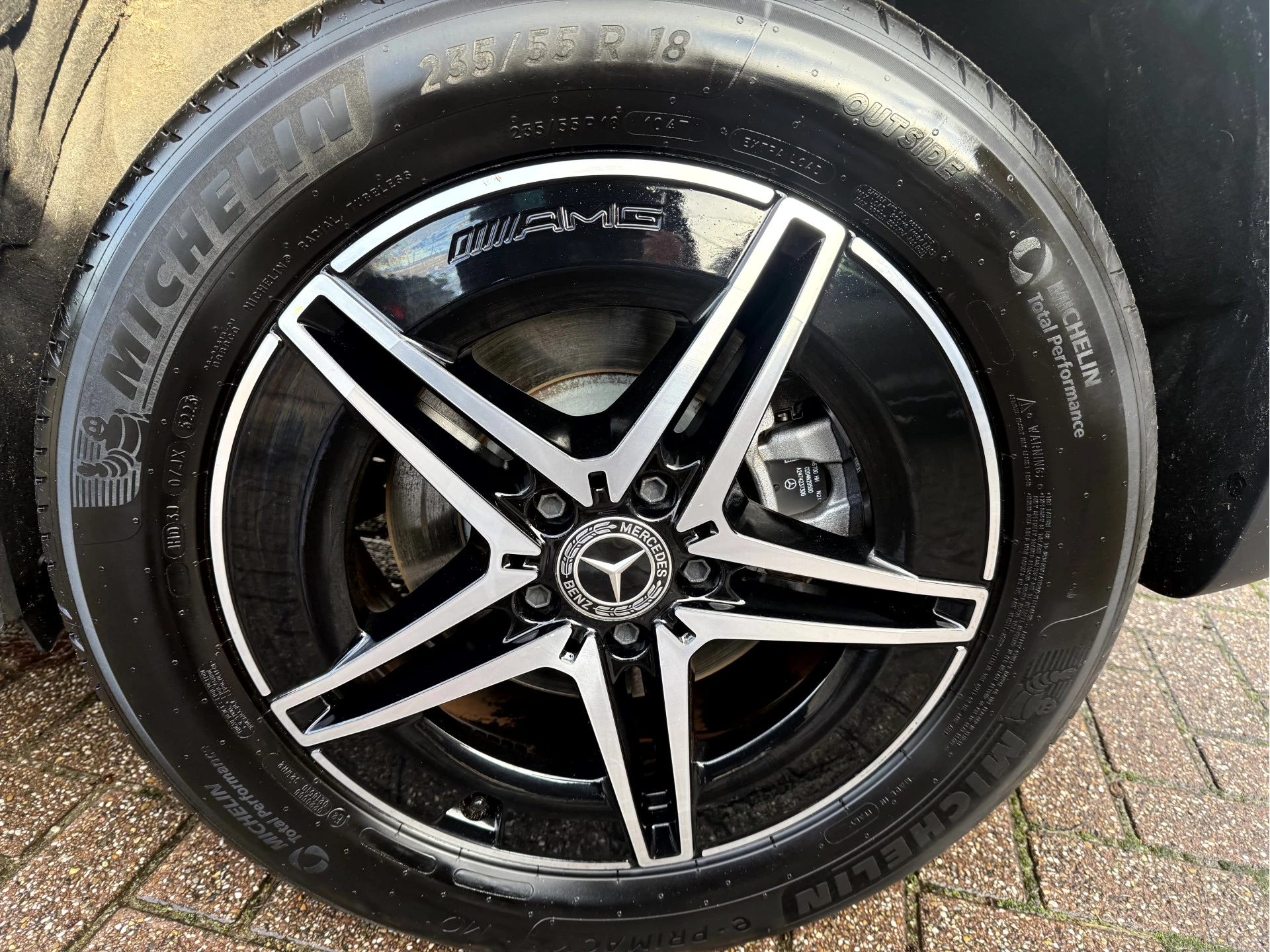 Hoofdafbeelding Mercedes-Benz EQA