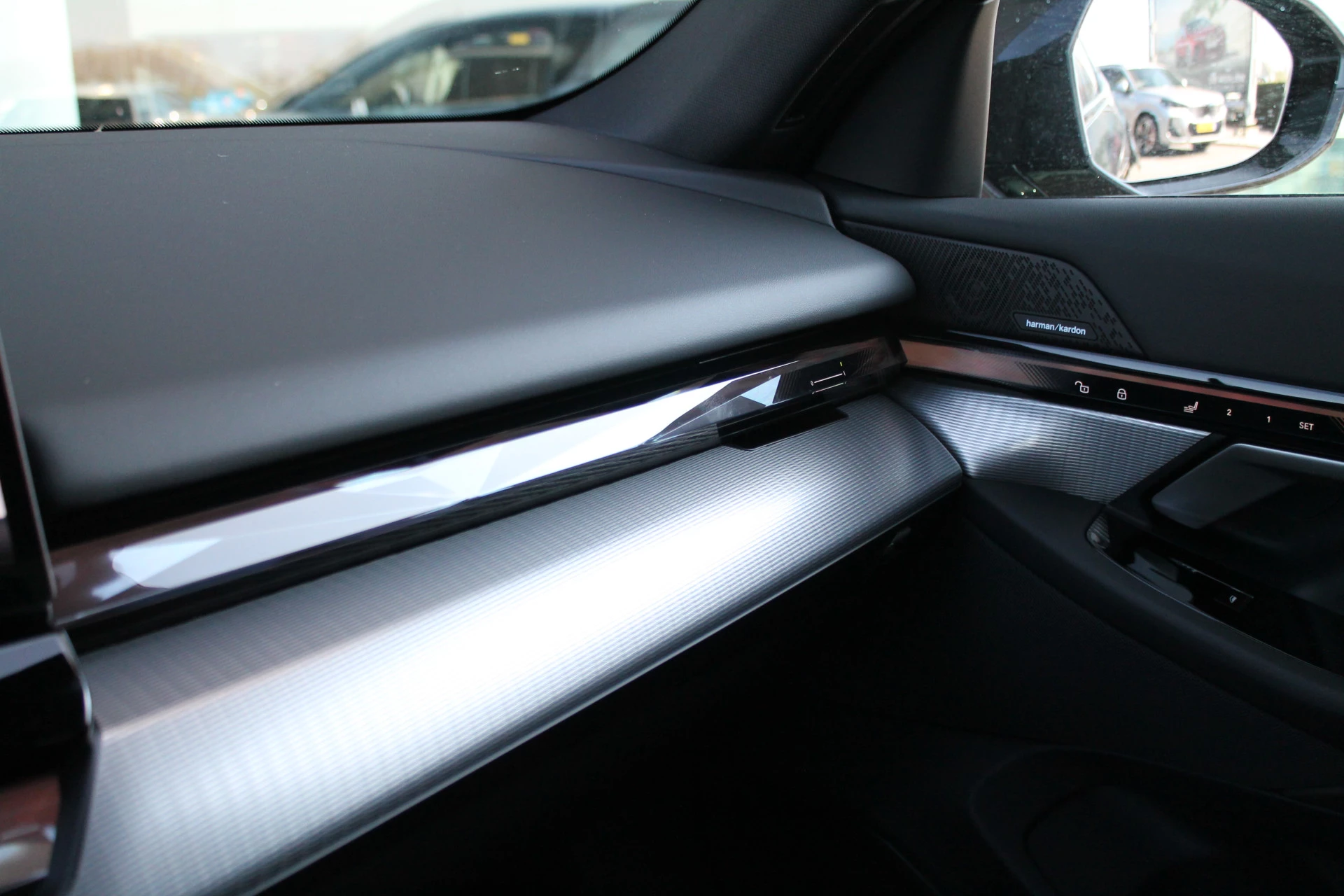 Hoofdafbeelding BMW i5