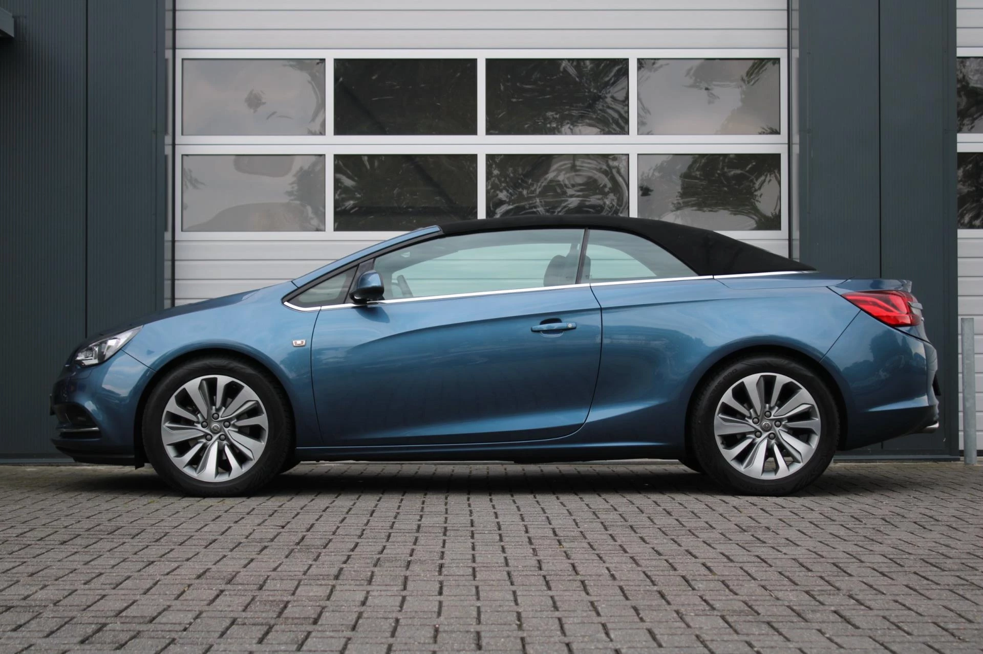 Hoofdafbeelding Opel Cascada