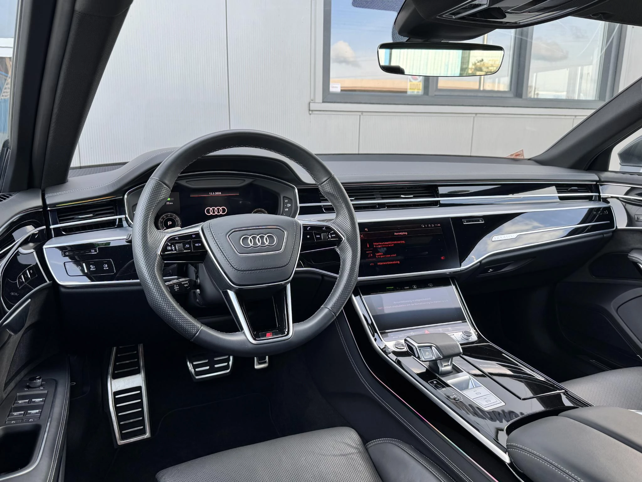 Hoofdafbeelding Audi A8