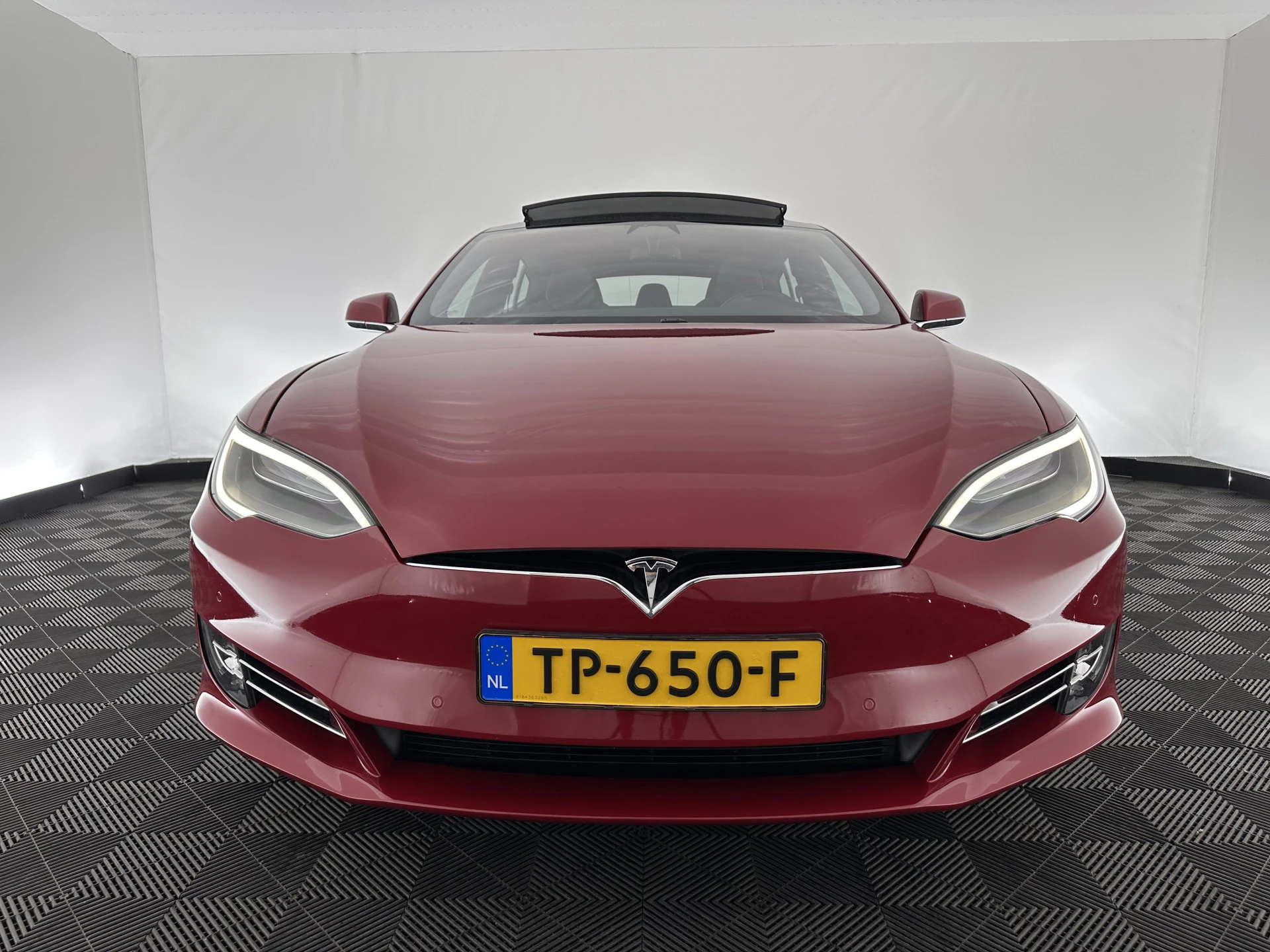 Hoofdafbeelding Tesla Model S