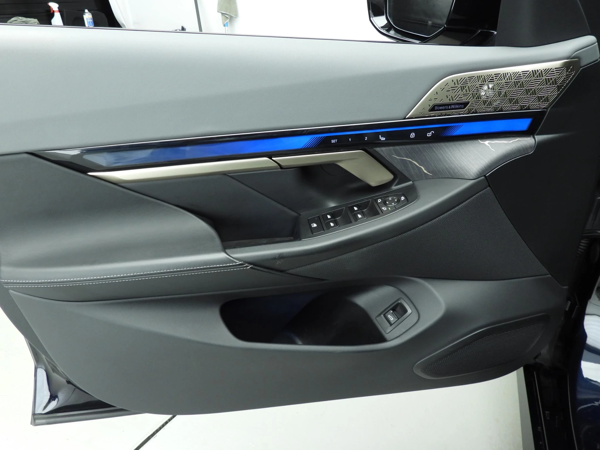 Hoofdafbeelding BMW i5