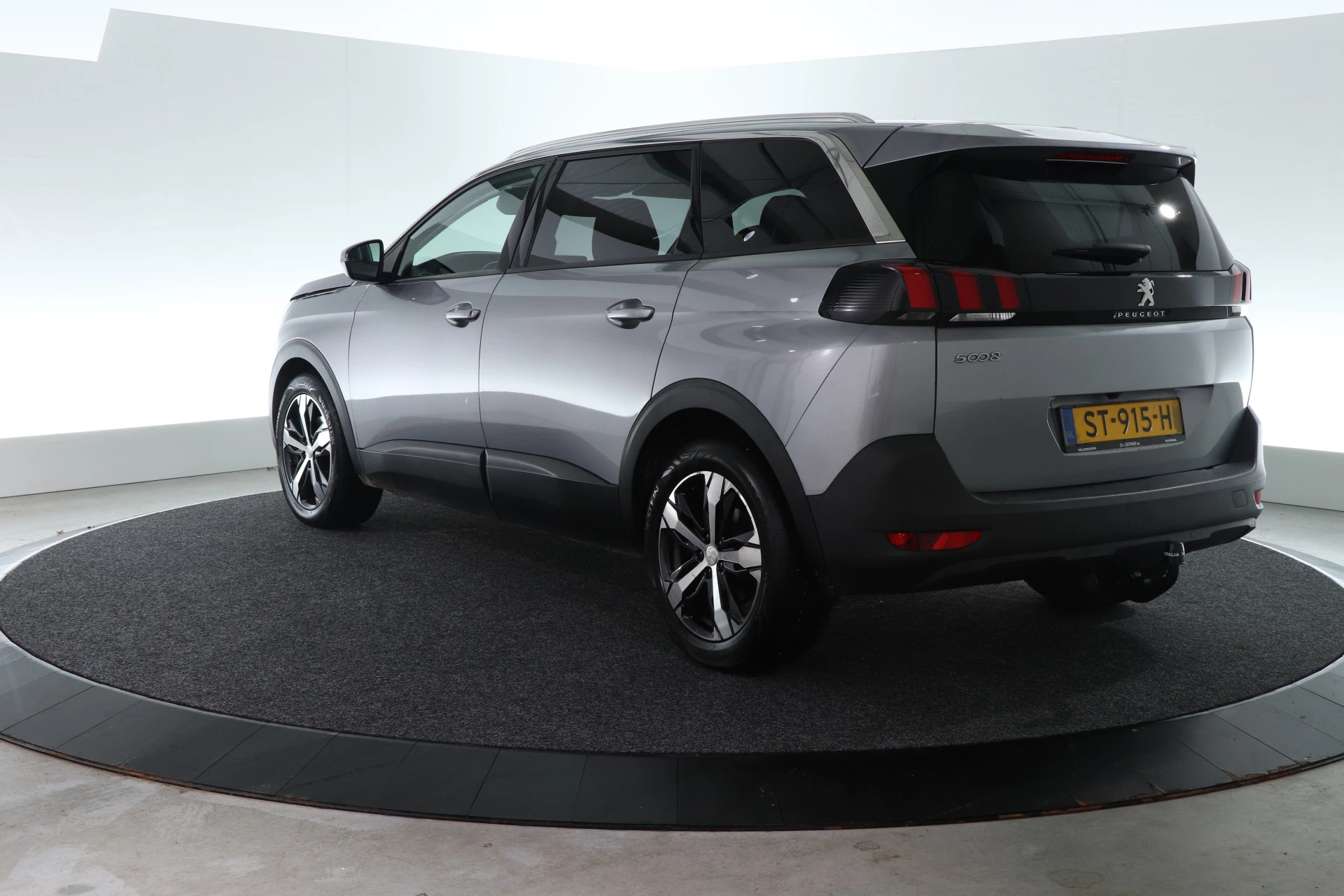 Hoofdafbeelding Peugeot 5008