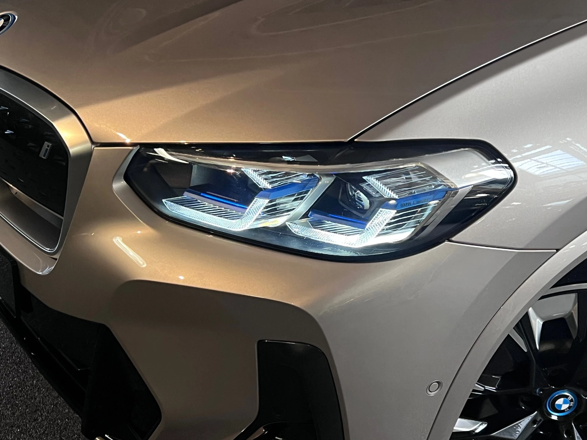 Hoofdafbeelding BMW iX3