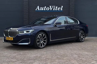 BMW 7 Serie 745e High Executive | Schuif-Kanteldak | 4-WS | Comfortleder | Soft-Close | Head-Up | Alcantara hemel