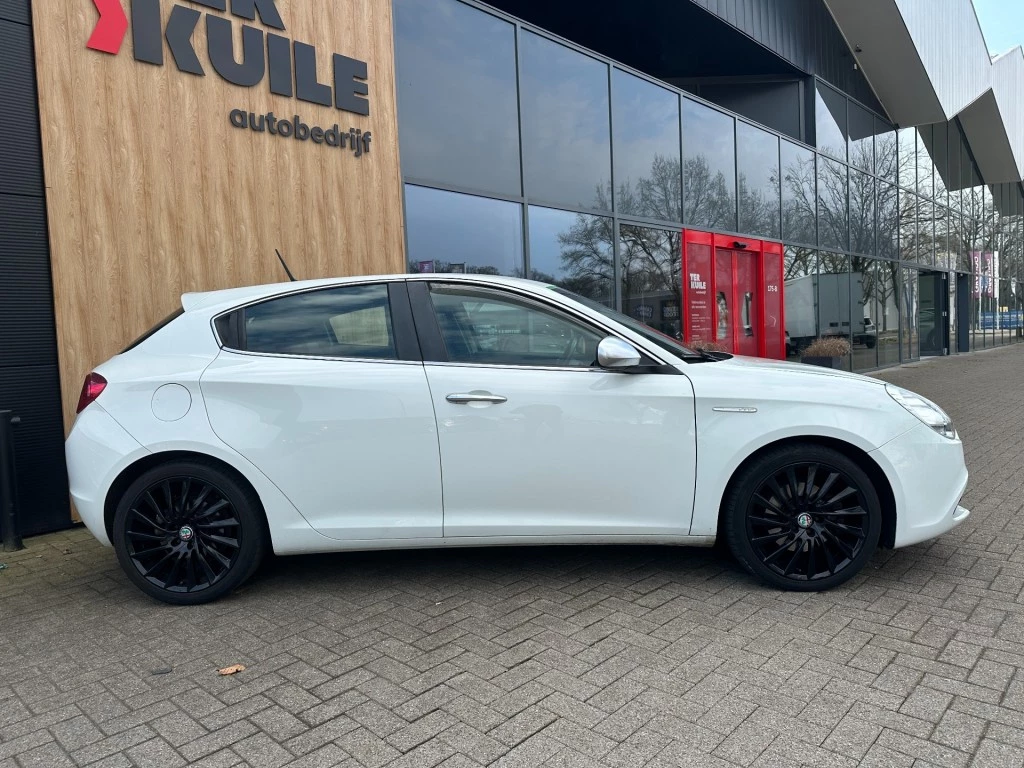 Hoofdafbeelding Alfa Romeo Giulietta