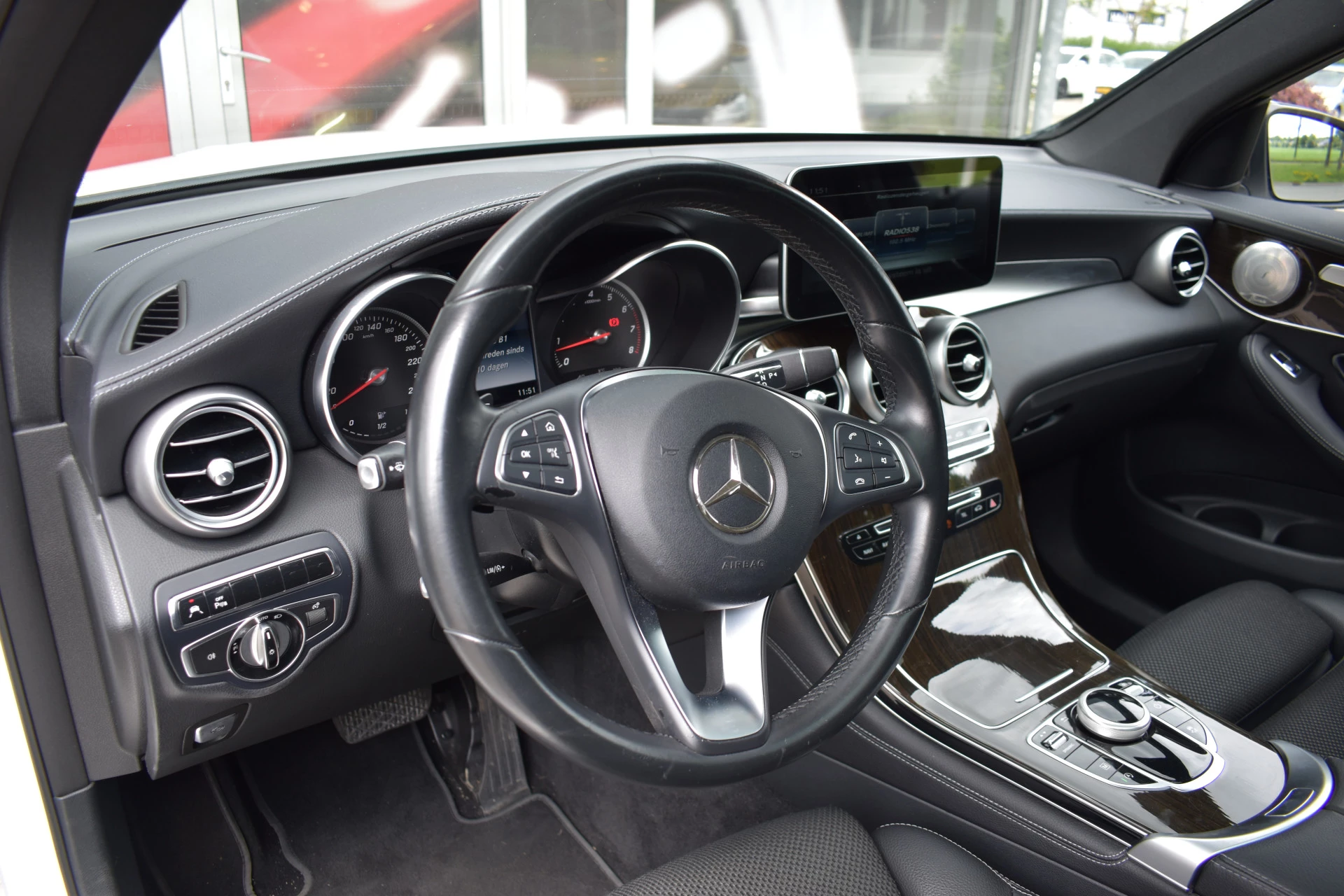 Hoofdafbeelding Mercedes-Benz GLC