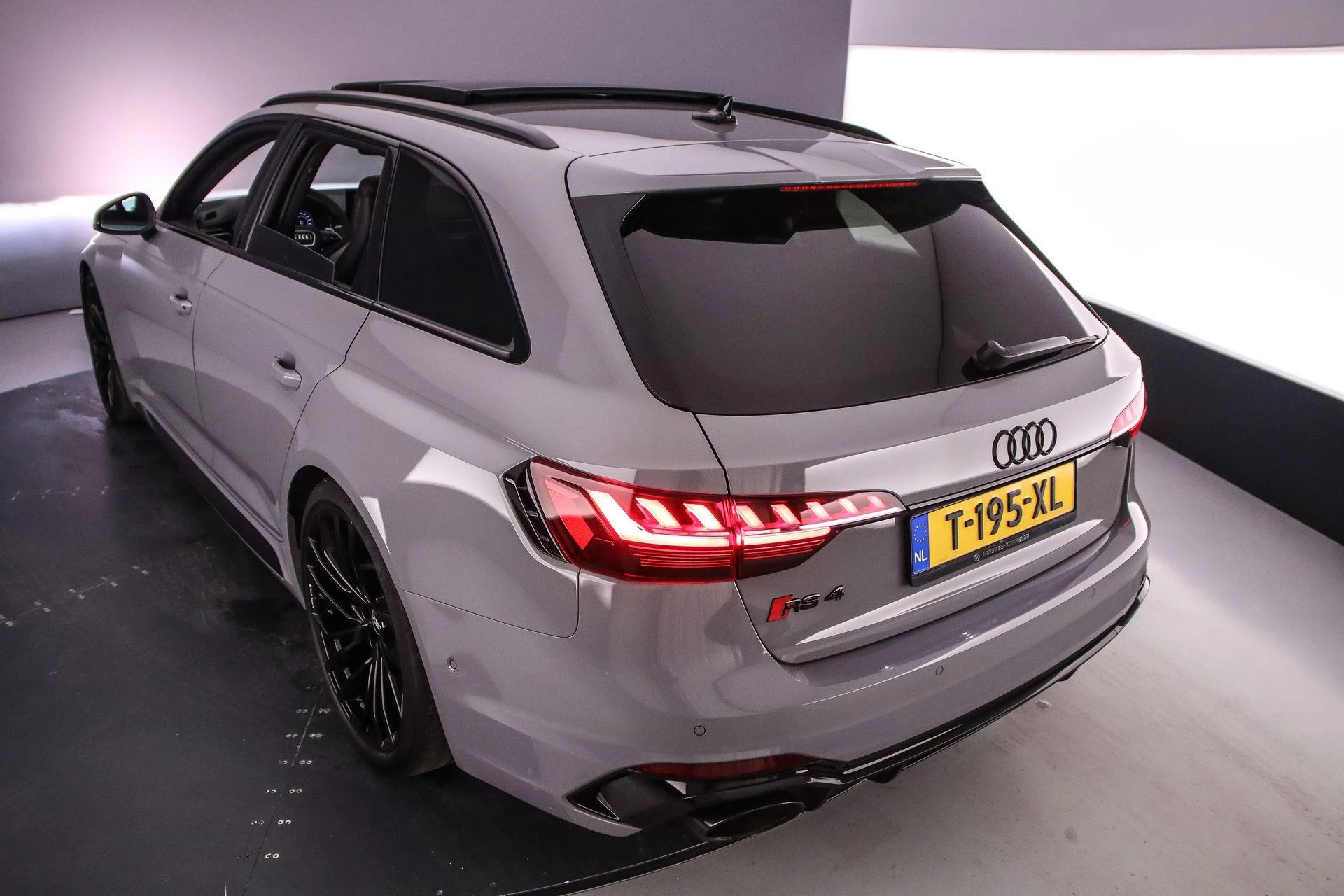 Hoofdafbeelding Audi RS4