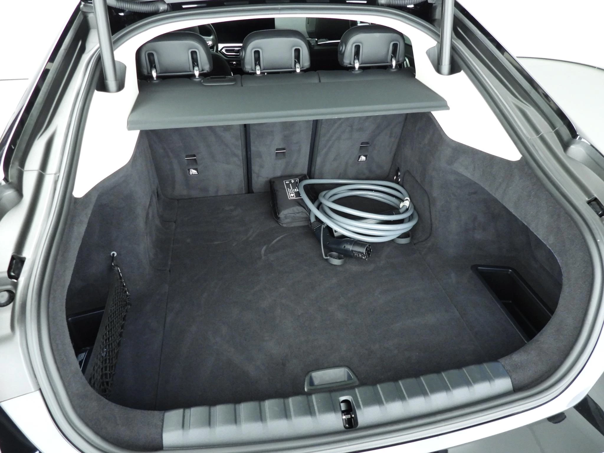 Hoofdafbeelding BMW i4